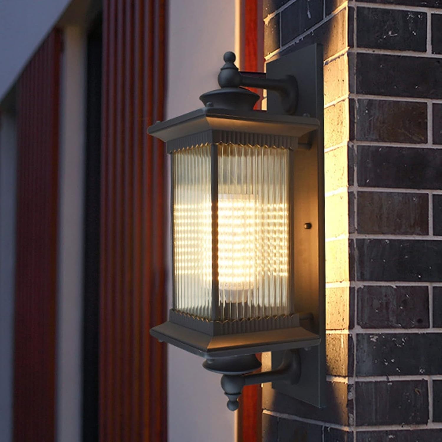 Vintage Outdoor Wall Lantern – Black Waterproof E27 Garden Light