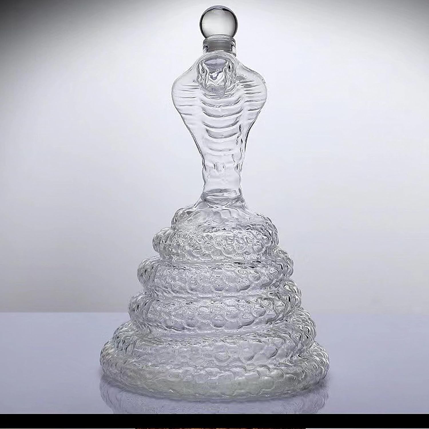Cobra Snake 1L Wine Decanter | Hand-Blown Glass Whiskey Aerator Gift Decor