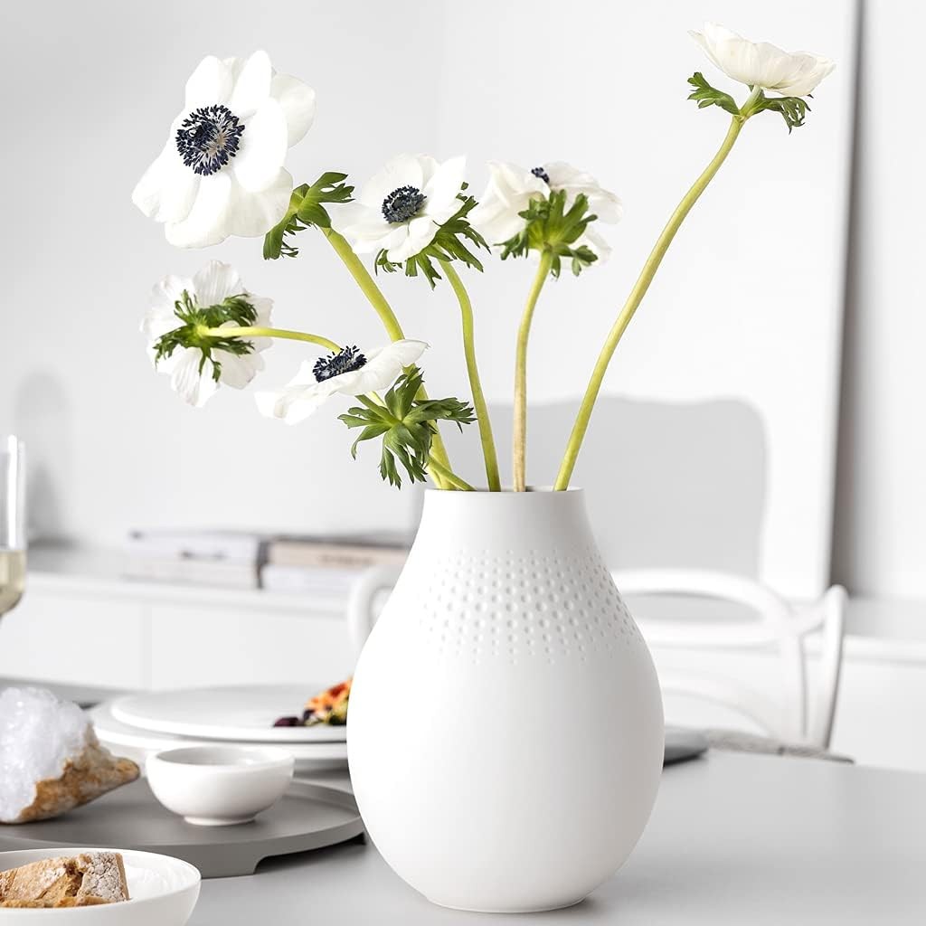 White Porcelain Vase Modern Minimalist Flower Table Decor 20cm