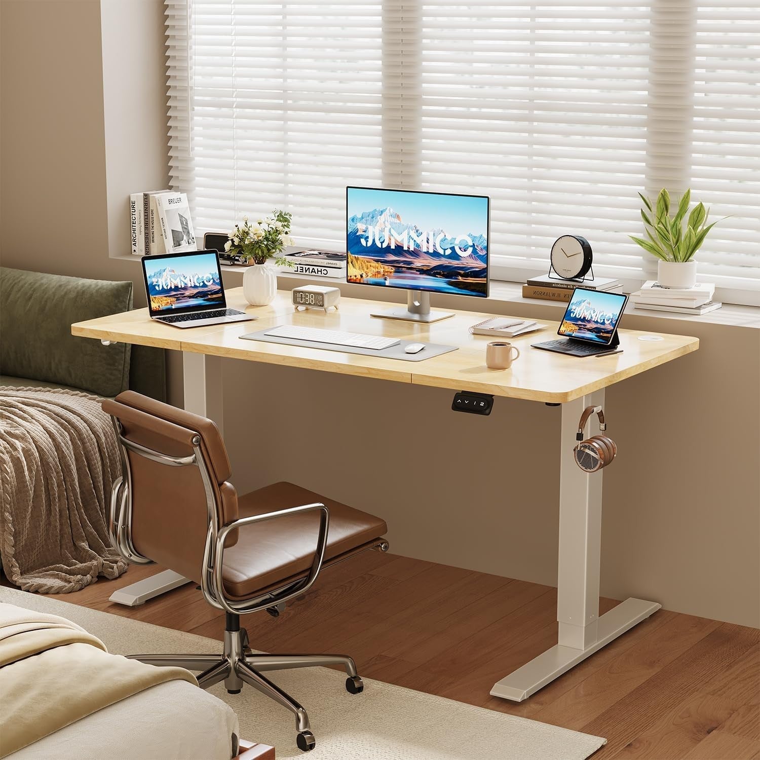 Electric Standing Beige Desk 140x60cm Adjustable Sit Stand Table with Memory