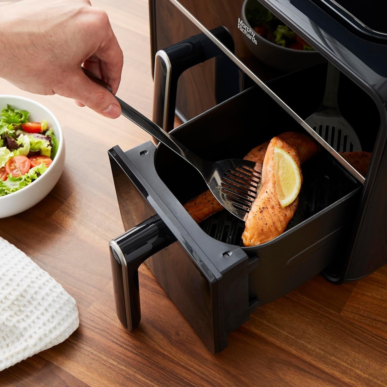 7.2L Dual Zone Digital Air Fryer Compact 14 Settings Viewing Windows Easy Clean