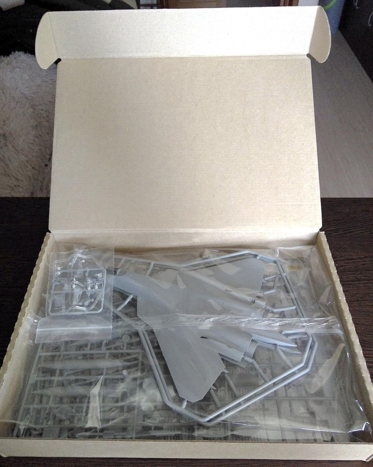 1:72 Sukhoi SU-57 Fighter Jet Model Kit – Beginner-Friendly, Detailed Build