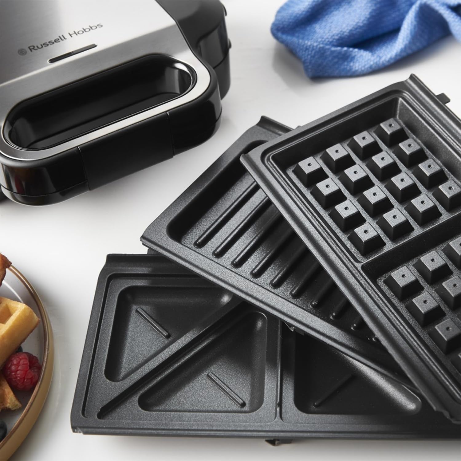 3-in-1 Sandwich Maker Waffle Panini Grill 680W Removable Plates