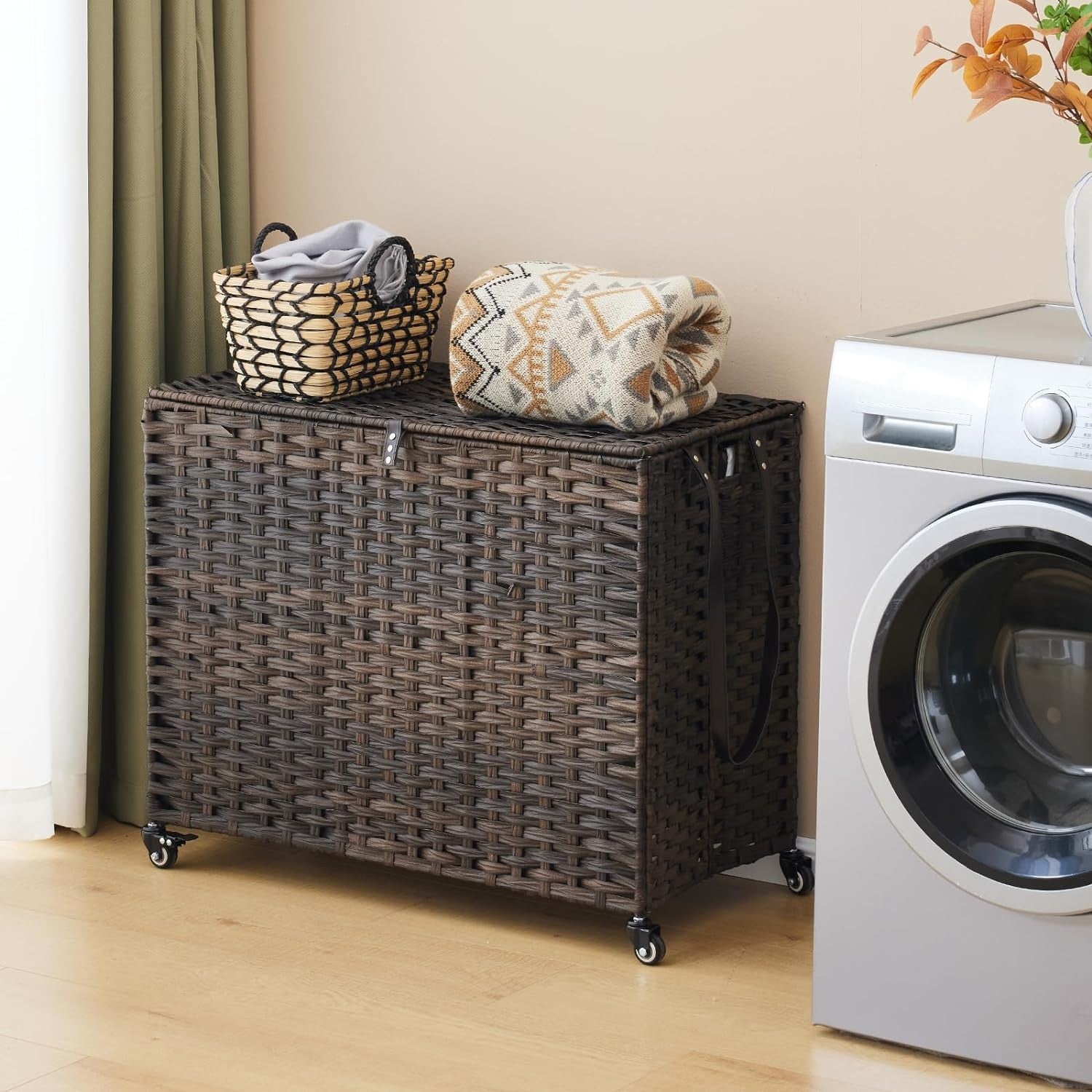 200L Rattan Laundry Hamper with Wheels Lid 3-Section Removable Bags Brown