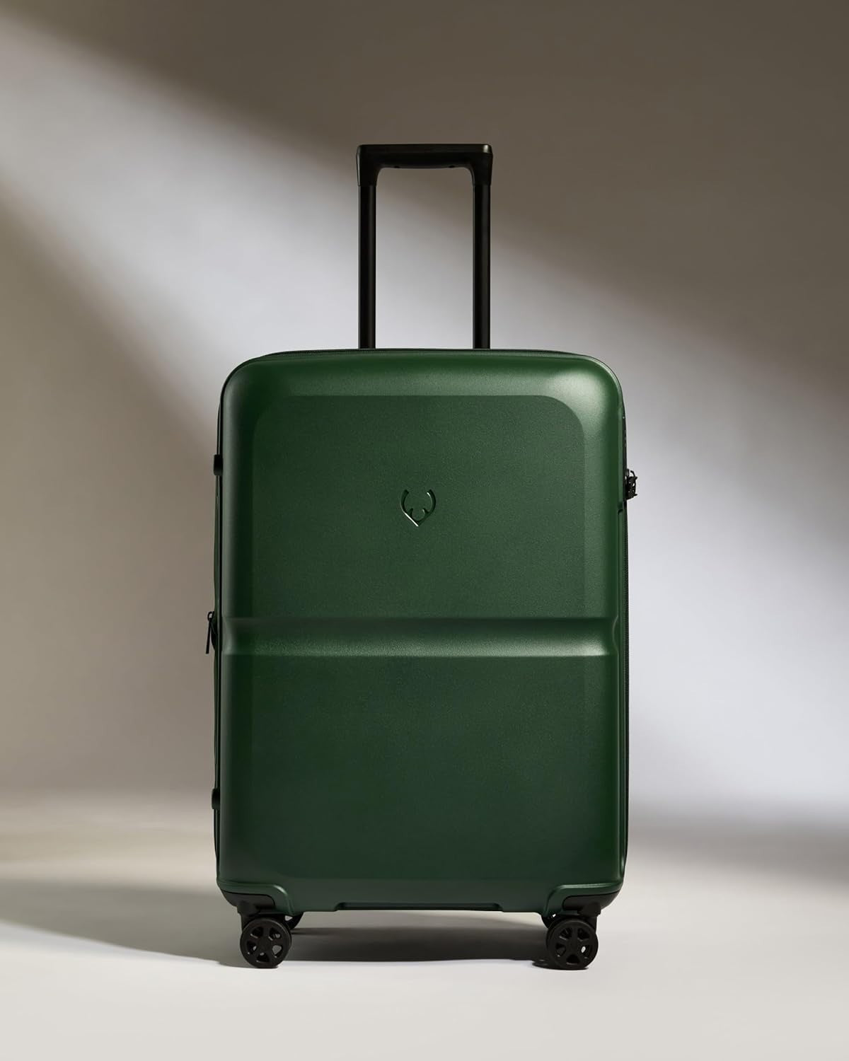 Medium Hard Shell Suitcase Expandable 4 Spinner Wheels TSA Lock 68cm Green