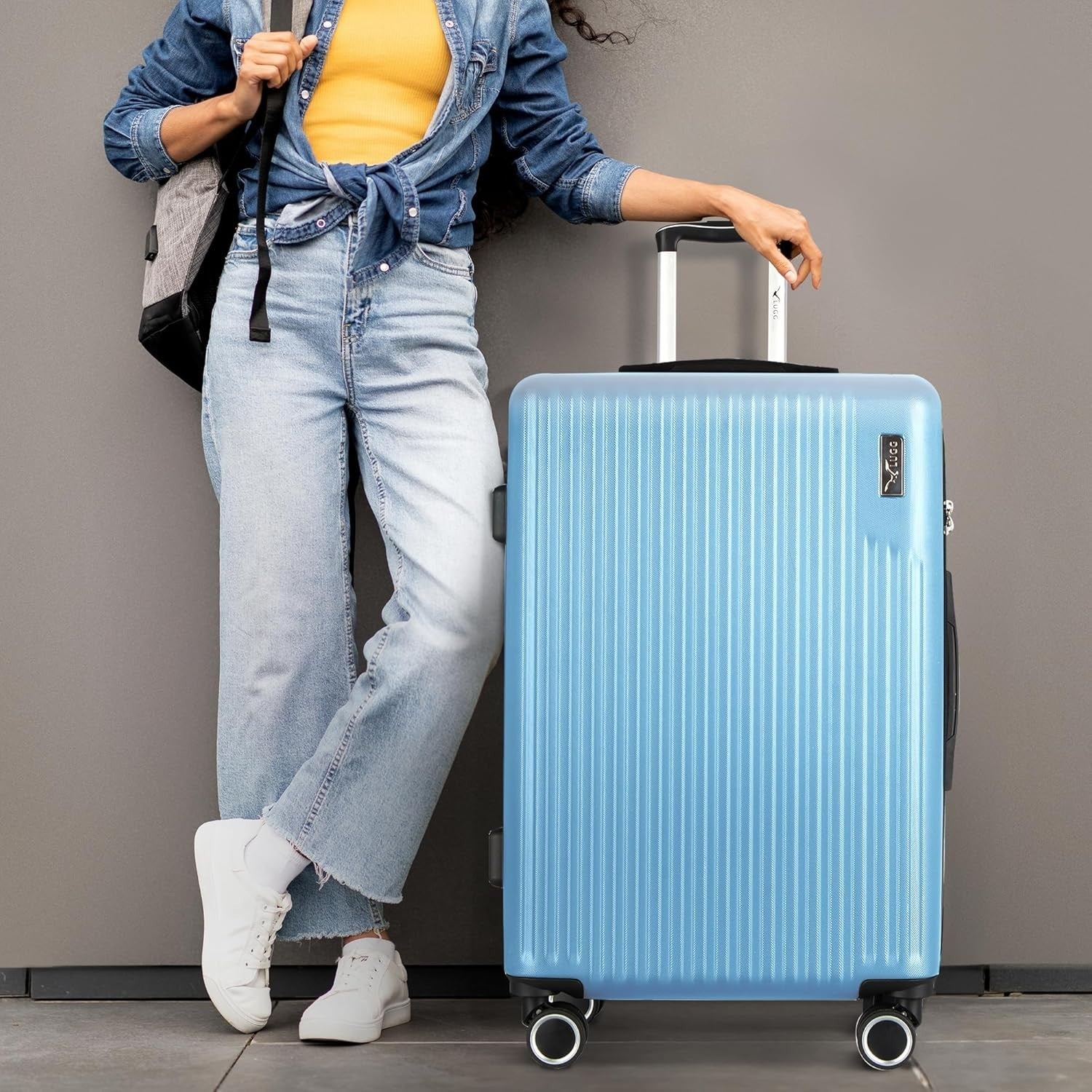 28in Vacay Checked Luggage ABS Hard Case TSA Indent Lock Silent Spinner