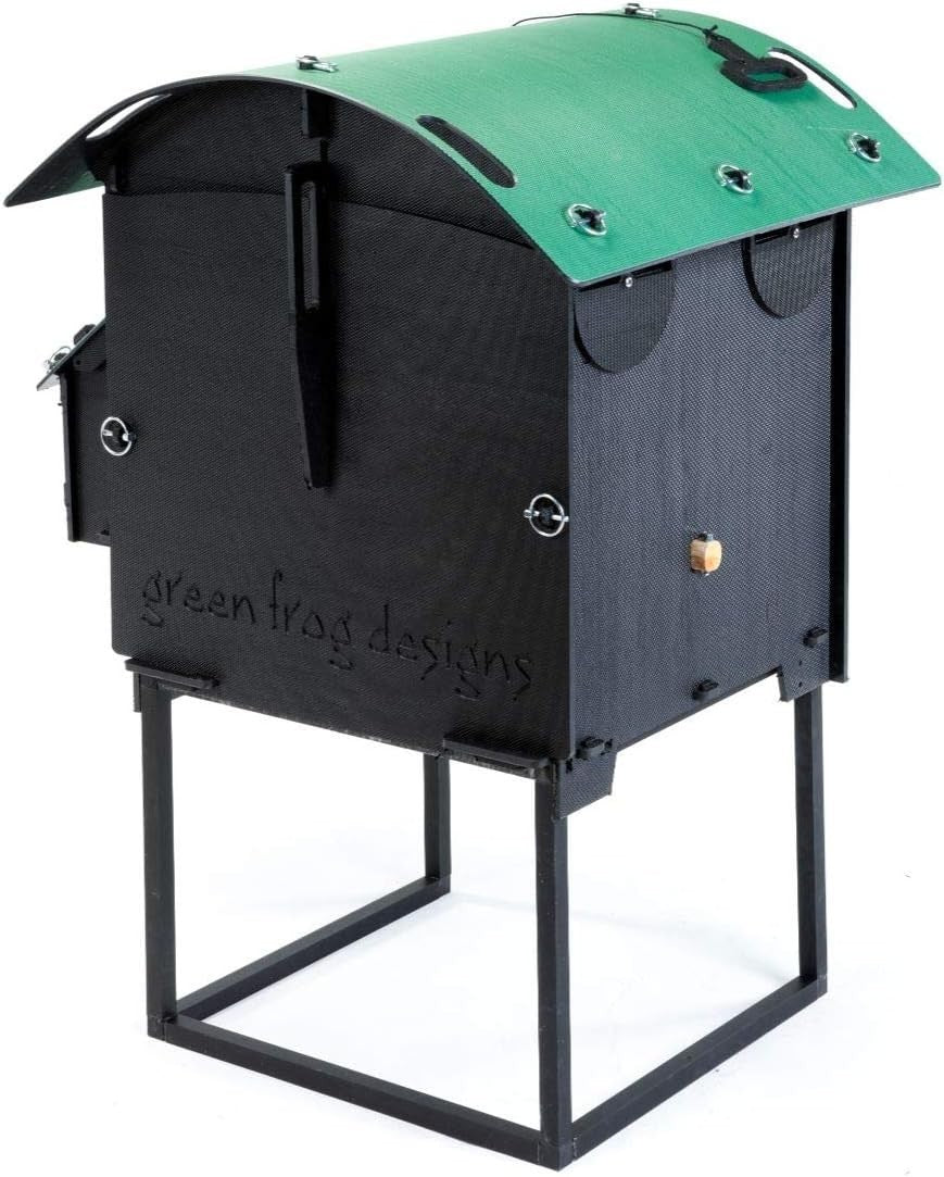 Small Chicken Coop Fox Proof Waterproof Recycled Plastic 2–4 Hens