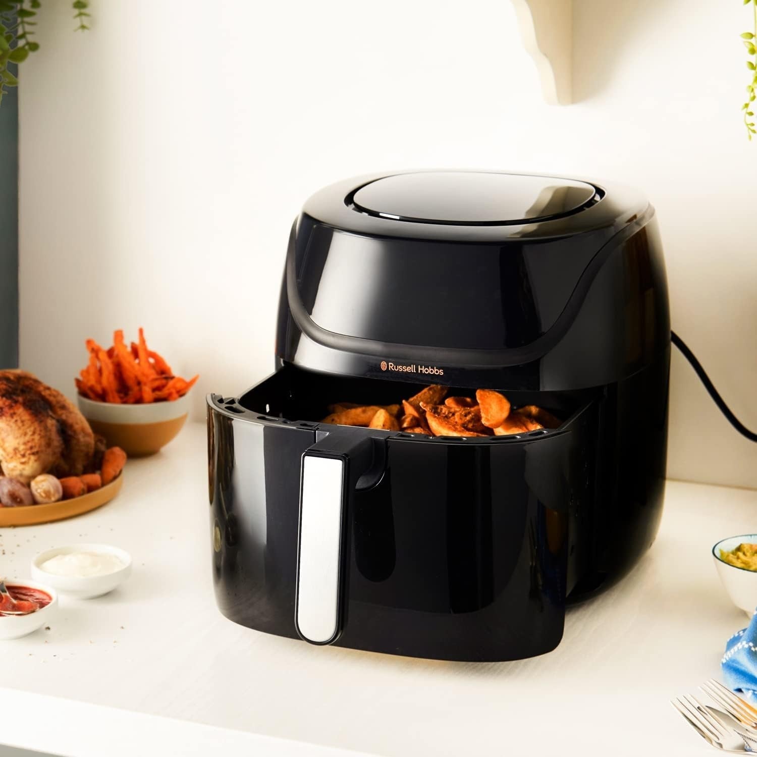 XXL Digital Air Fryer 8L Family Size 10 Programs 220°C No Oil Energy Save