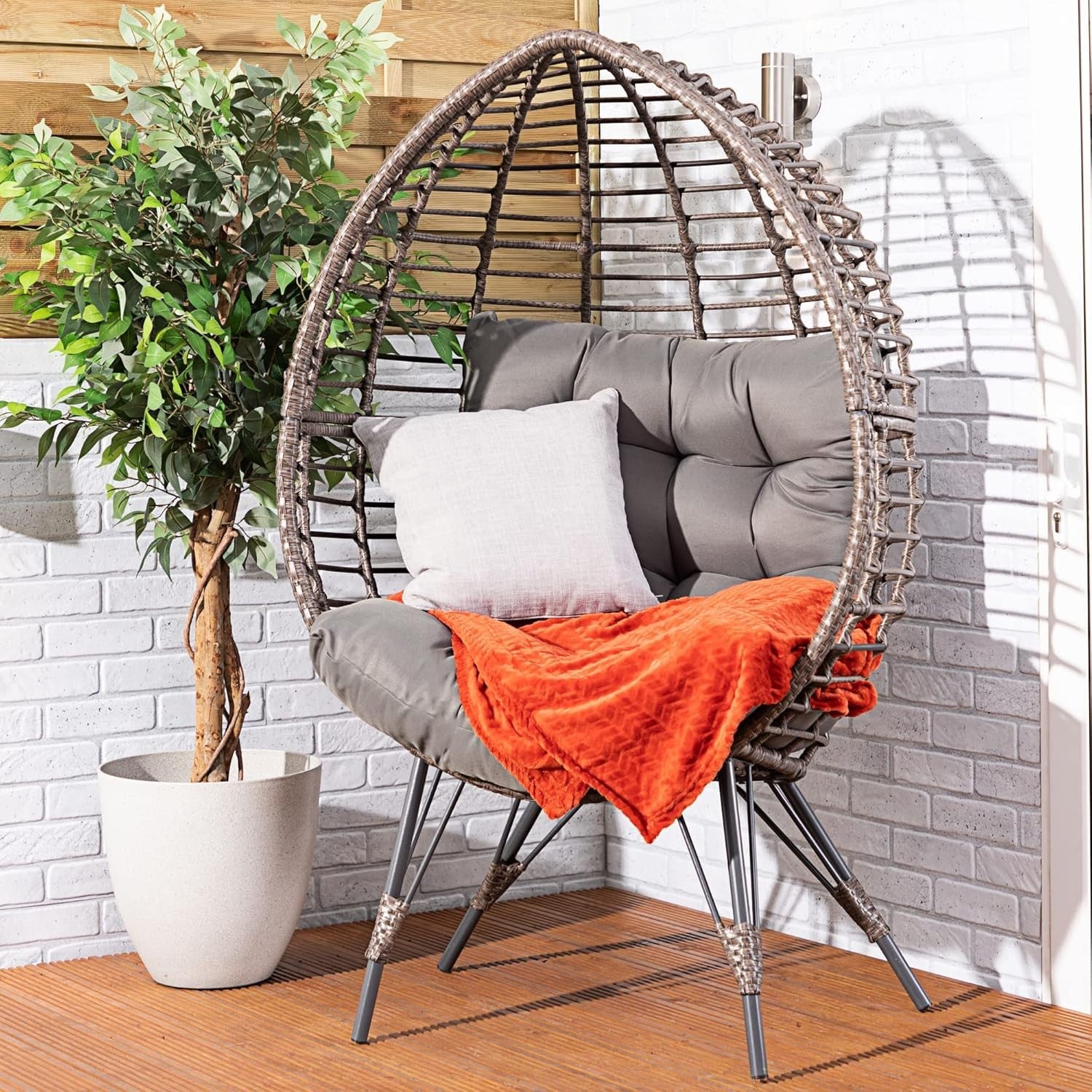 Standing Egg Chair Rattan Pod with Cushion Indoor Outdoor Garden Seat