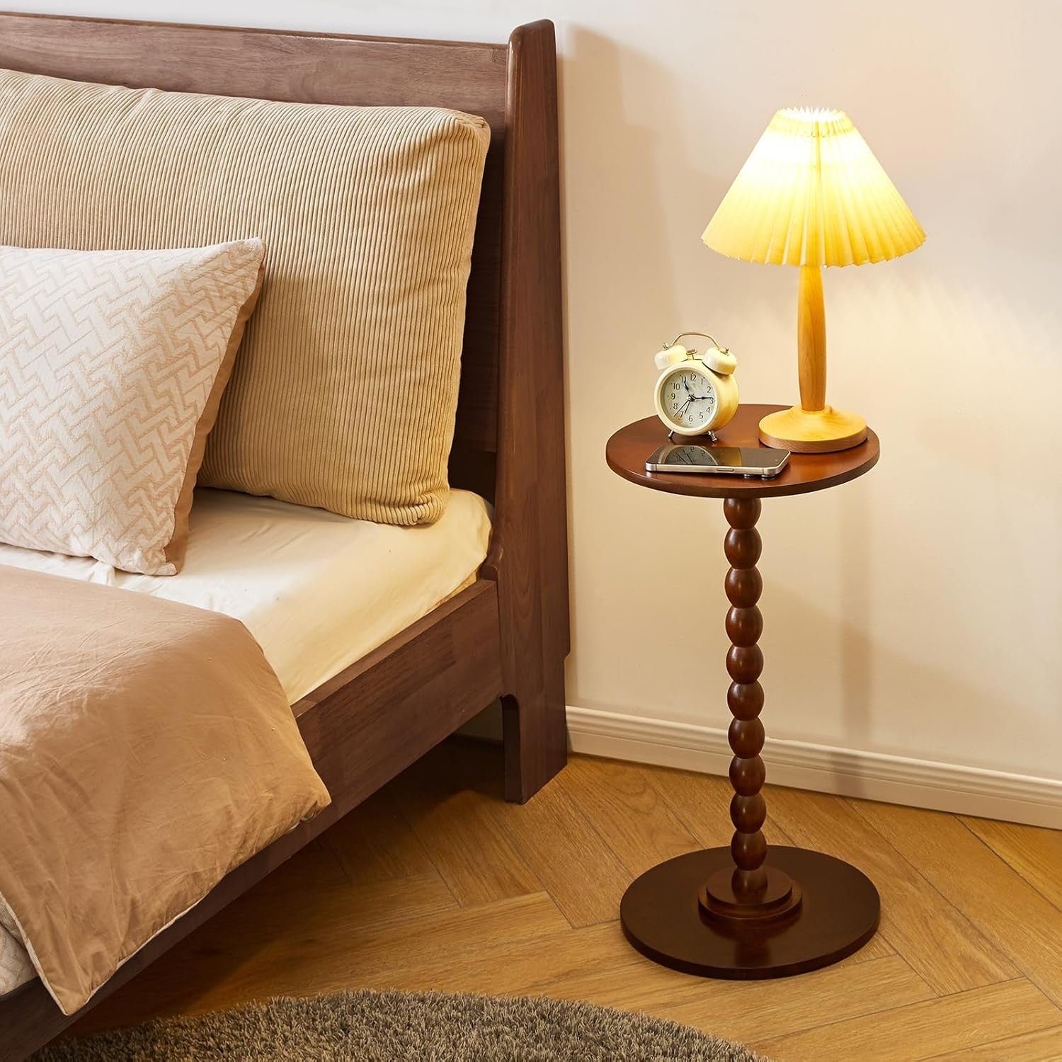 Rustic Brown Round Side Table – Modern Small Accent Table with Solid Wood Base
