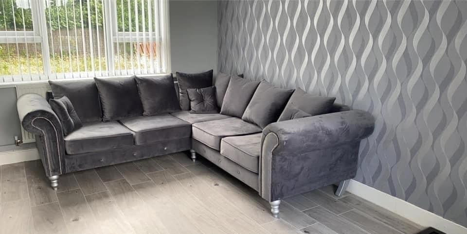 Grey Velvet Corner Sofa 5 Seater – Chesterfield Style Plush L-Shaped Sectional