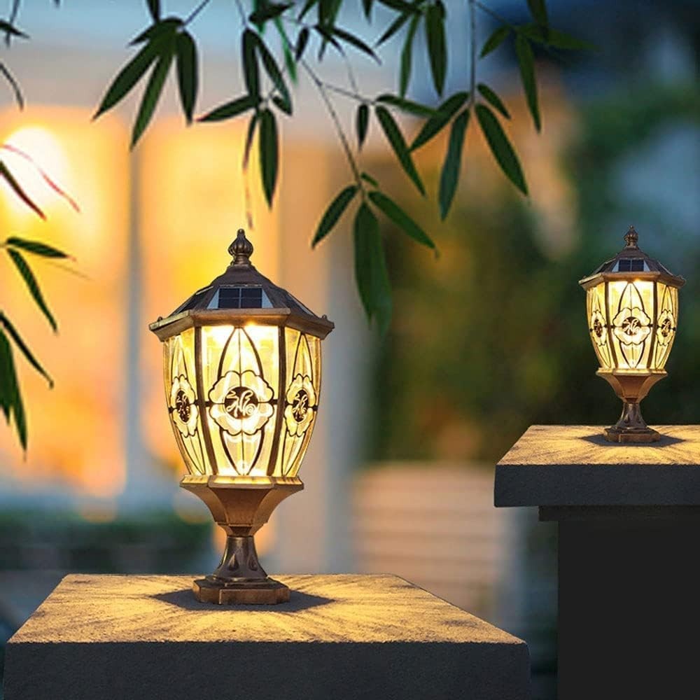 Vintage Bronze Solar Post Light – Auto On/Off Glass Deck Lantern