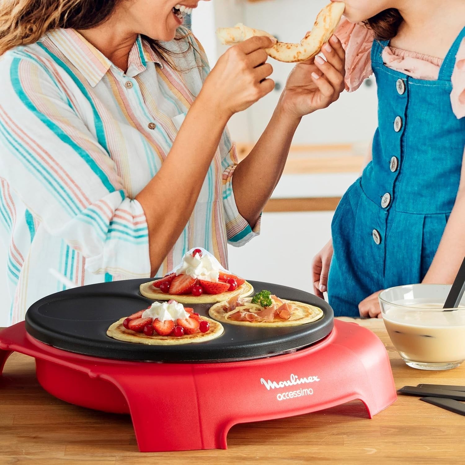 Non-Stick Crepe Pancake Maker Party Set | Fast Heat 720W | 6 Spatulas + Ladle
