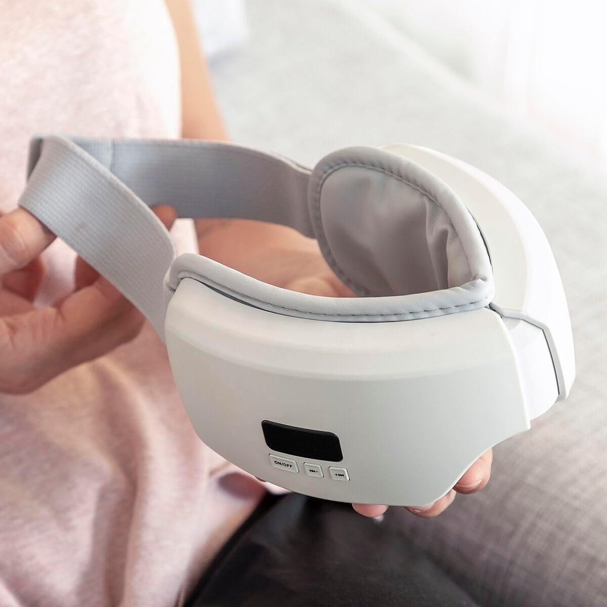 4 in 1 Eye Massager Air Compression Heat Relaxation Mask