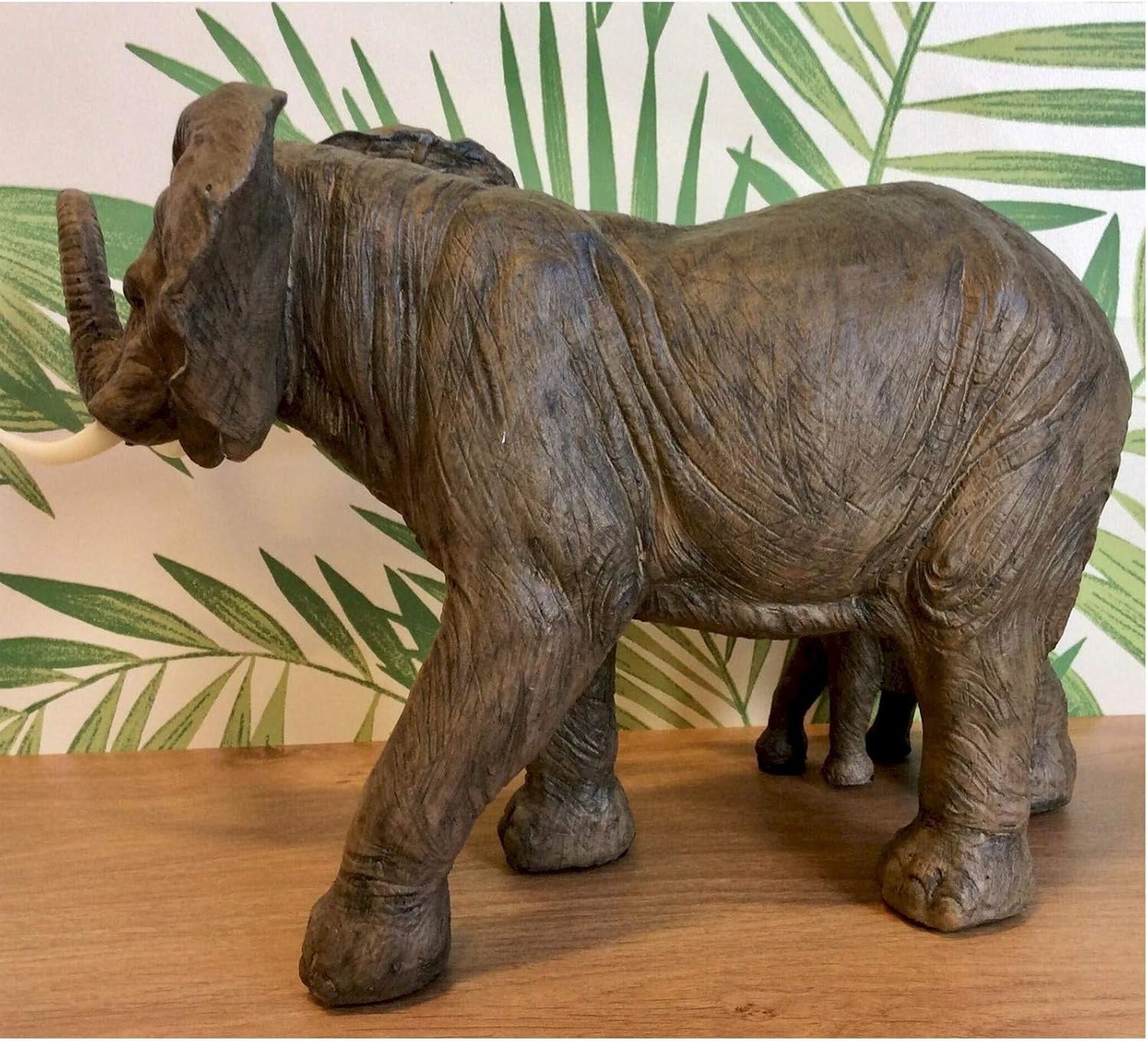 Mother & Baby Elephant Ornament Hand-Painted Resin Figurine Wildlife Home Decor