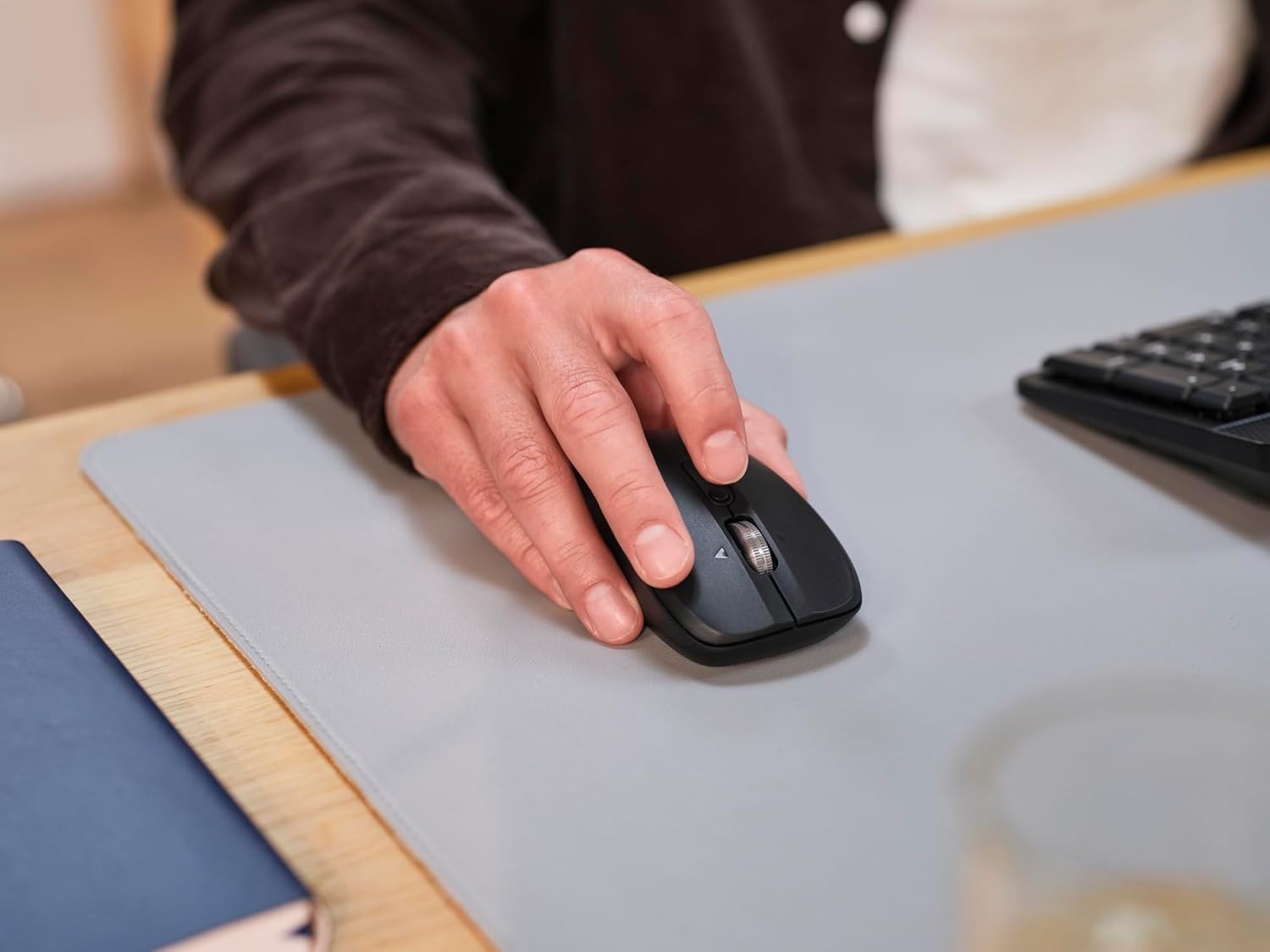 Hyper Scroll Wireless Mouse Bluetooth 2.4G Silent Multi Device Horizontal Wheel