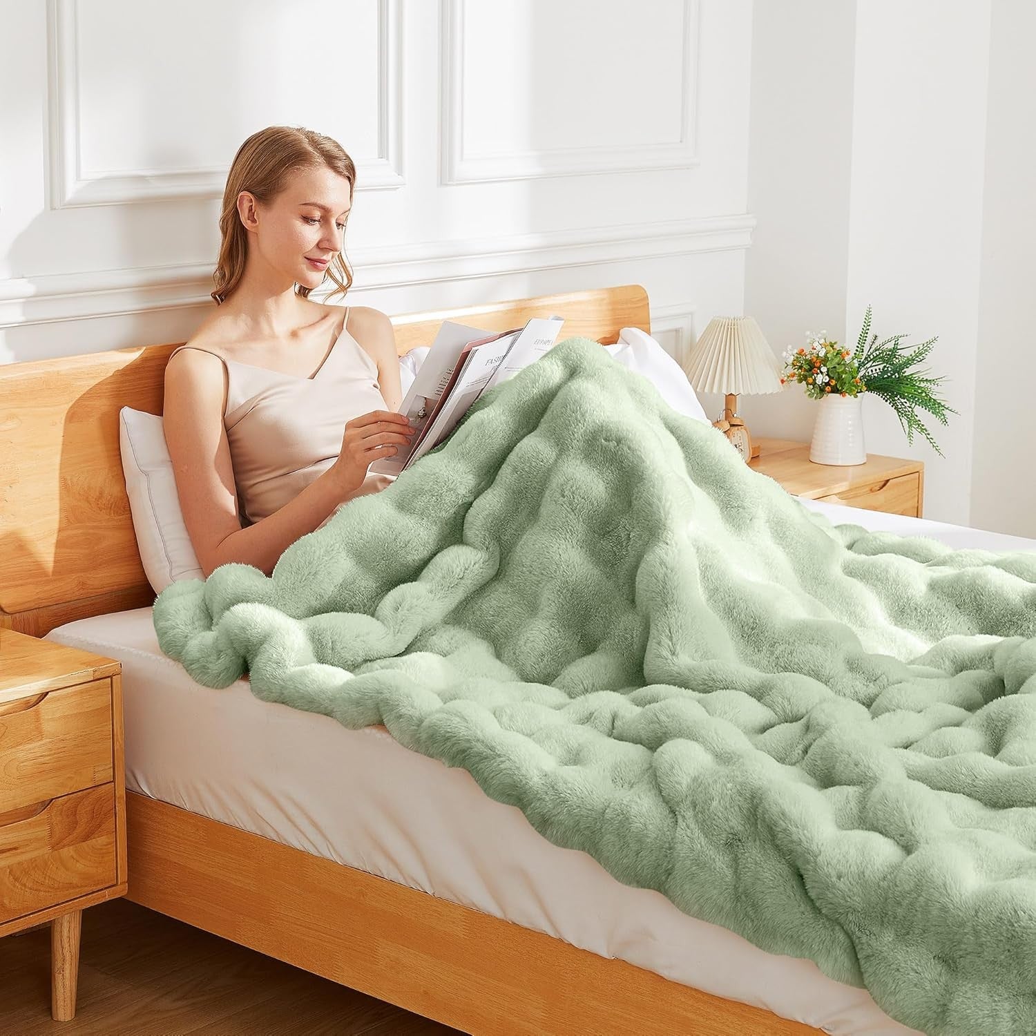 Luxury Sage Green Faux Fur Bubble Blanket Twin 152x203cm Super Soft Warm