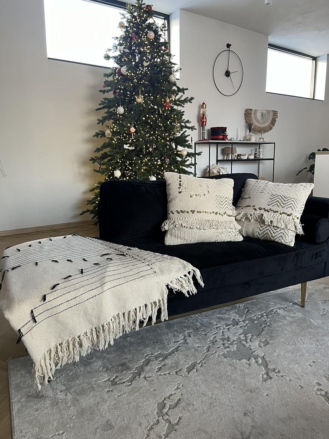 Black Velvet Glam Chaise Lounge Gold Legs Compact Stylish Reading Seat