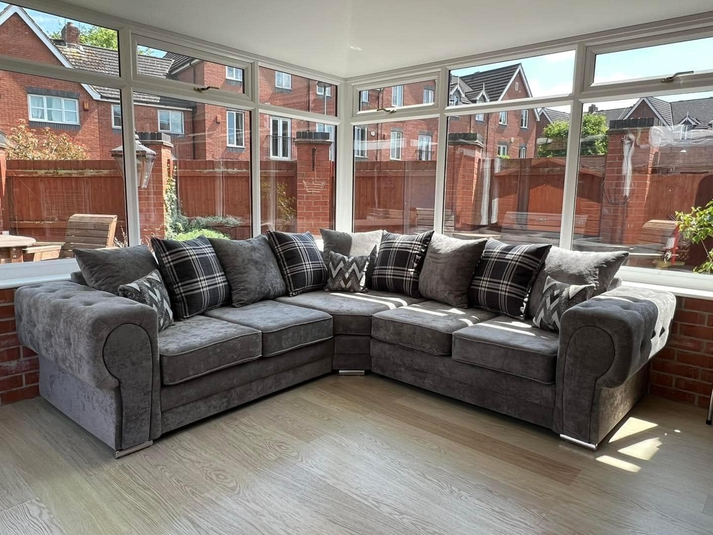 Grey Chesterfield Corner Sofa 4-Seater L-Shape with Button Tufted Arms