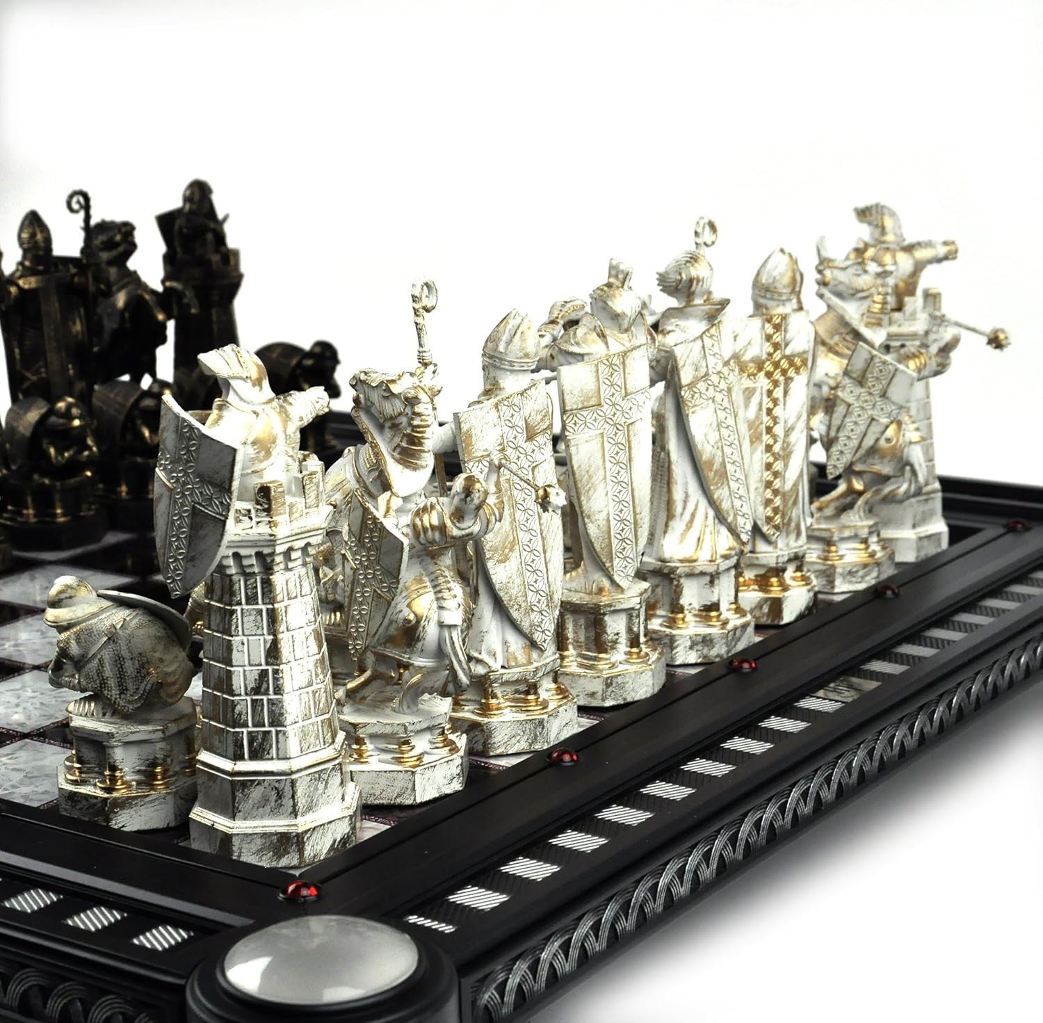 Final Challenge Chess Set – Detailed 32pcs Movie Replica Board Gift Display