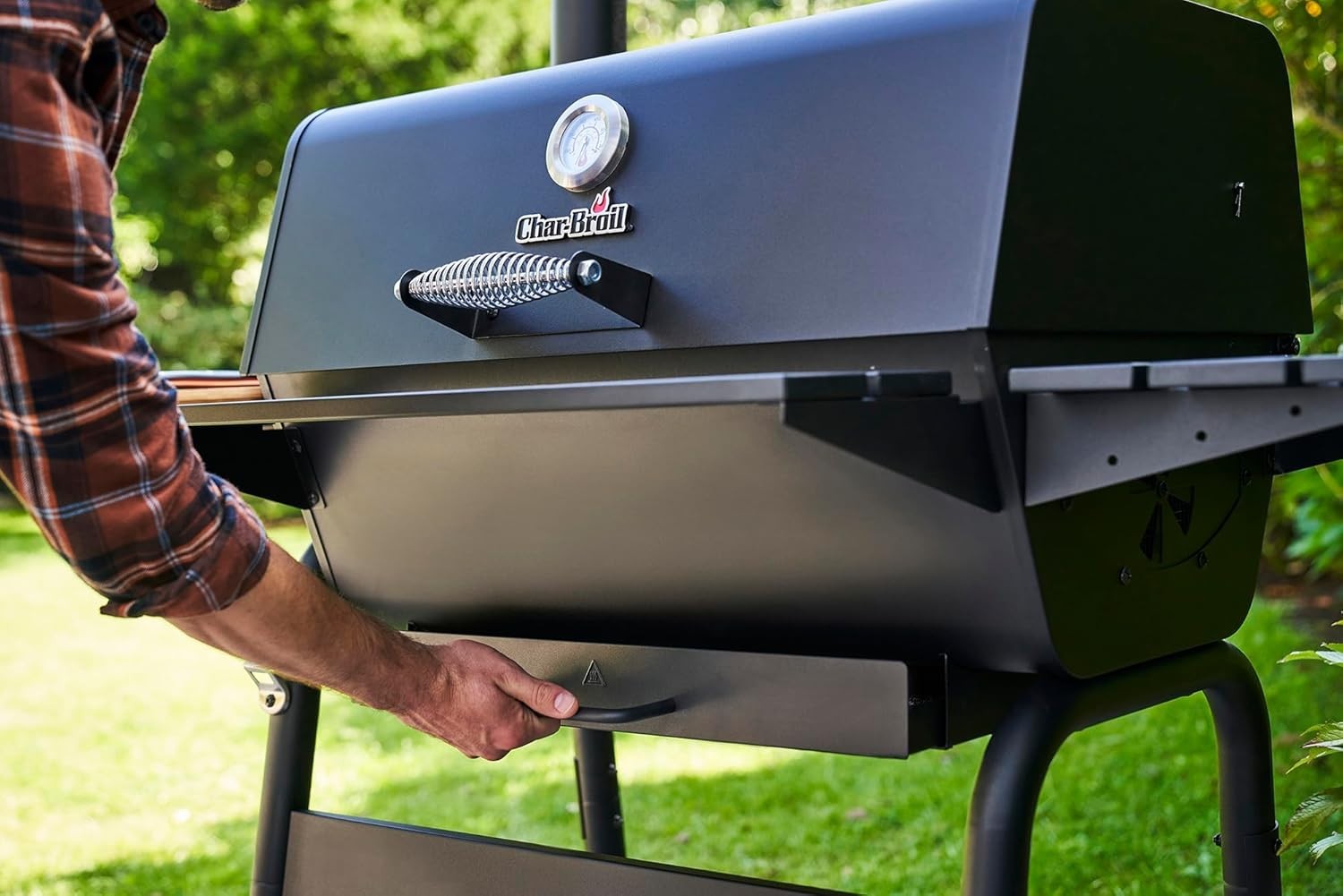 Large Charcoal BBQ Grill with Adjustable Grate & Side Shelf | Outdoor Smoker