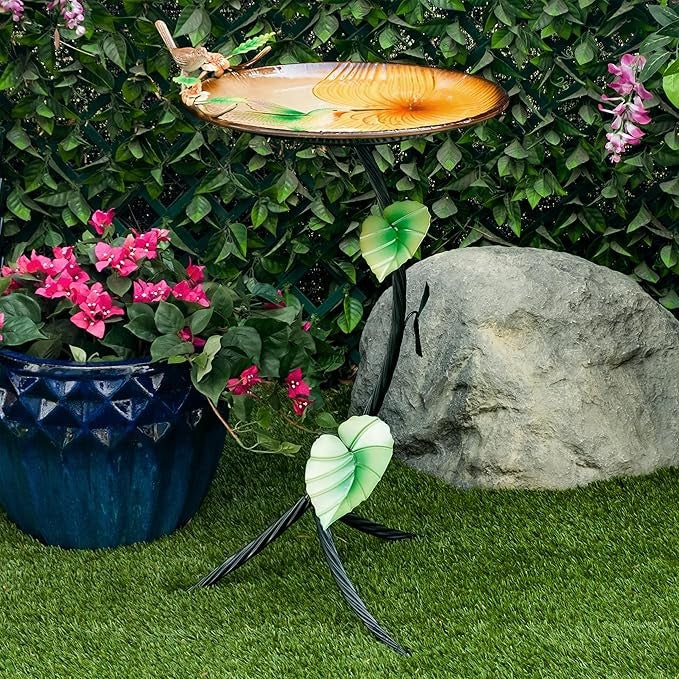 Hummingbird Metal Bird Bath Feeder – Artistic Leaf Stand for Garden Decor