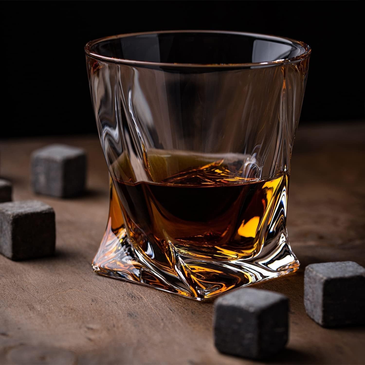 750ml Whiskey Decanter Set Twist Design with 2 Glasses & Stones Luxury Gift Men