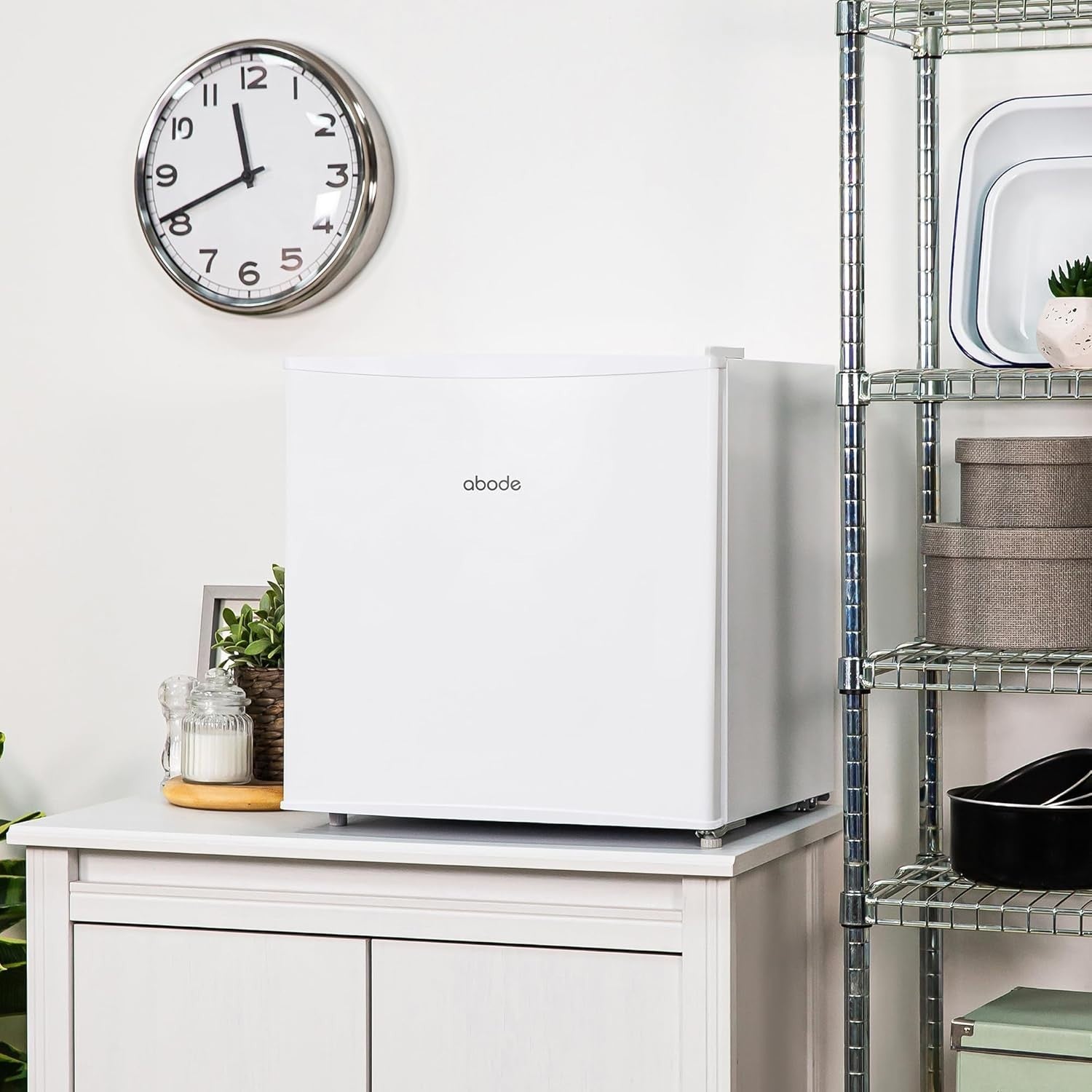 43L Mini Fridge Countertop Reversible Door Ice Box White