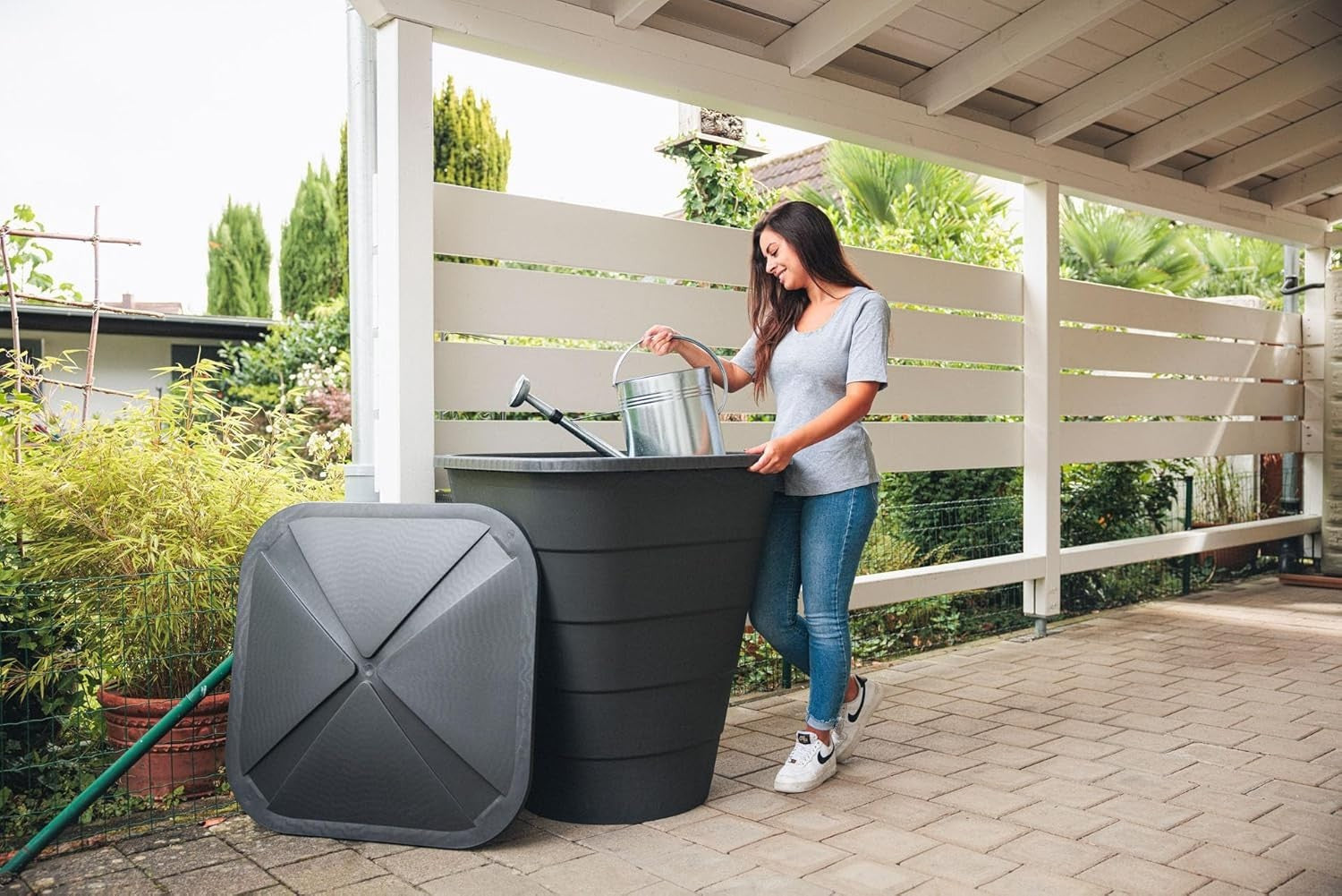 Square Rain Water Butt 300L with Lid & Tap, Corner-Friendly Garden Storage