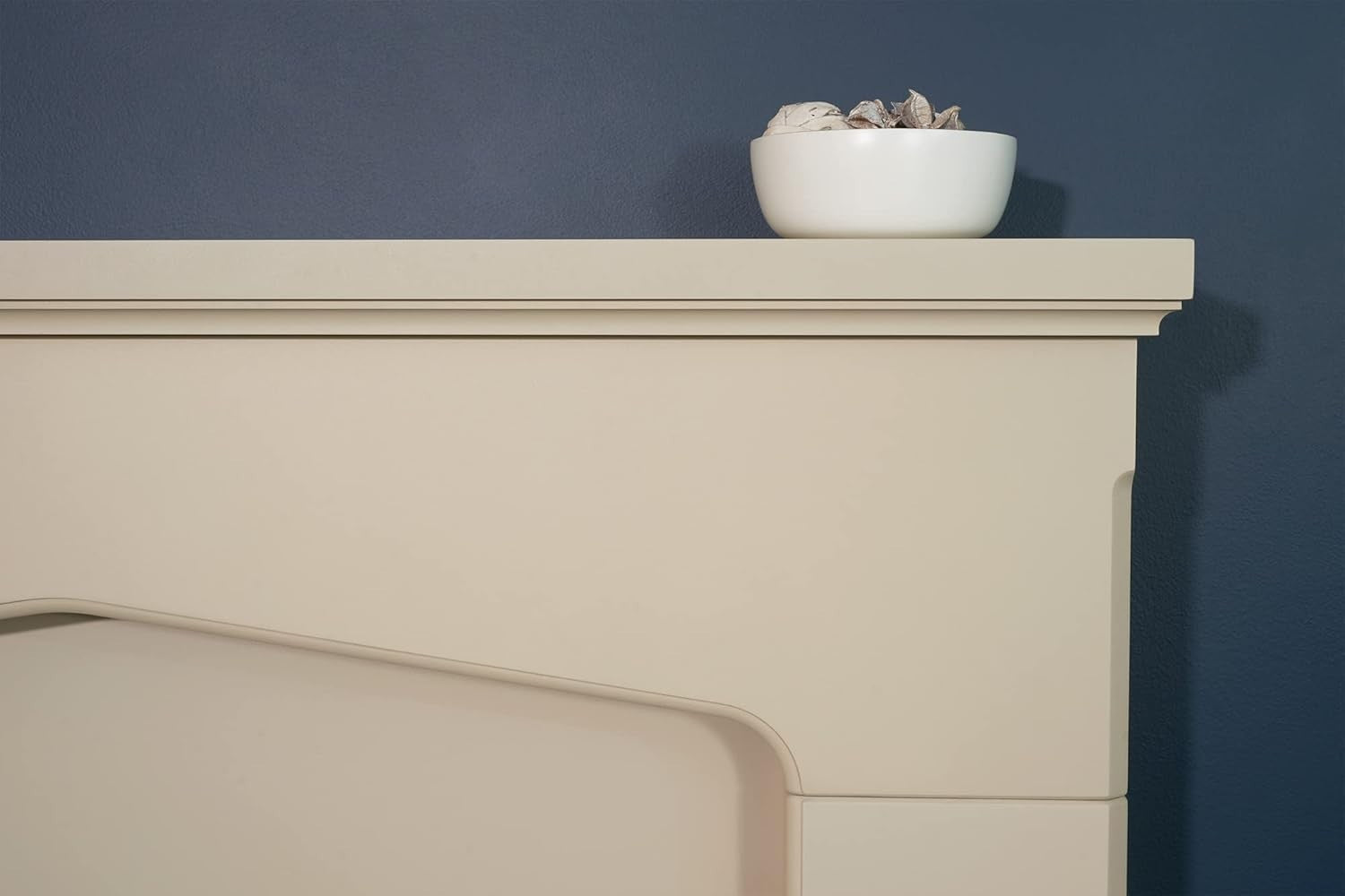 Stone Effect Electric Fireplace with Black Inset Stove & Remote Control