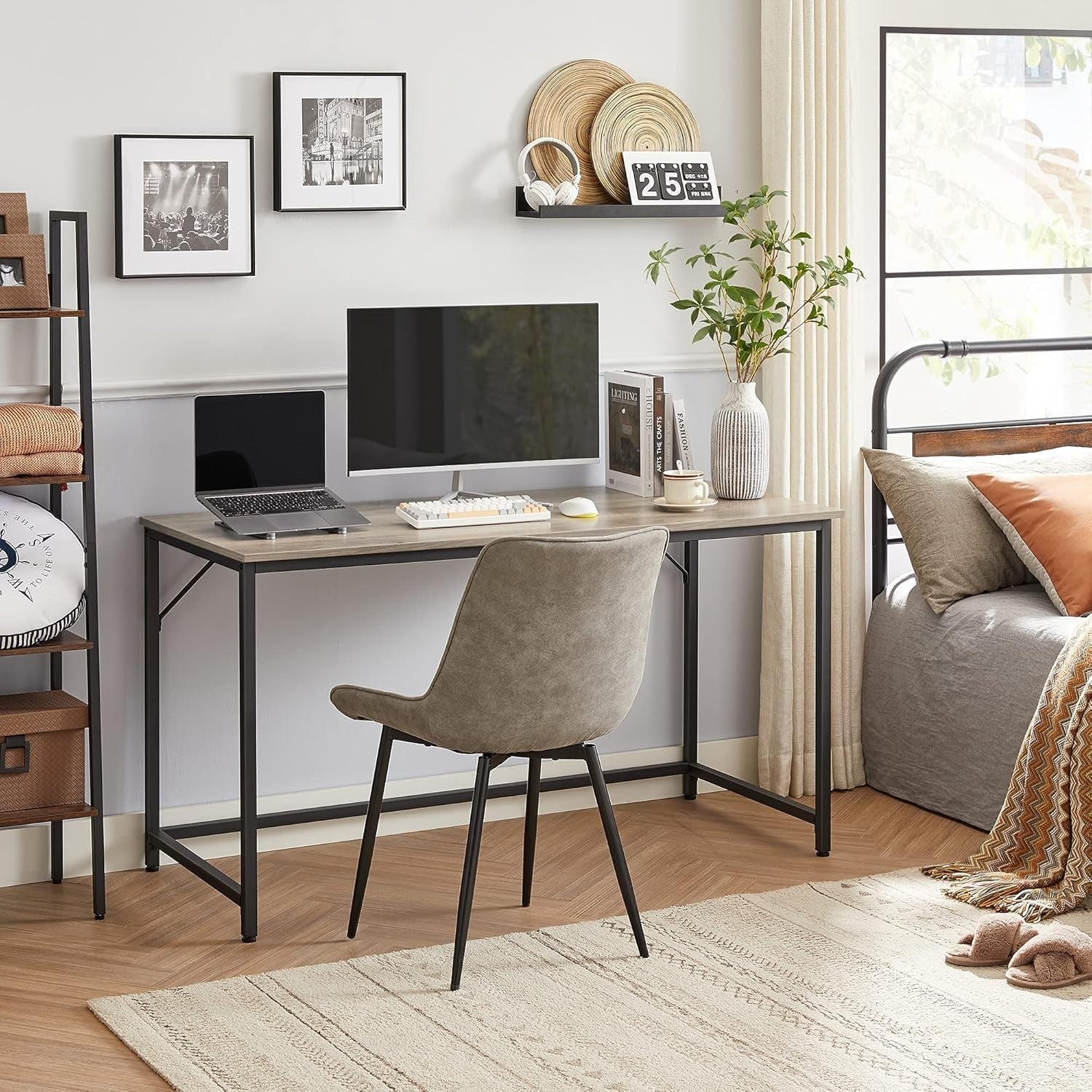 Modern Industrial Office Desk 135 x 60cm Greige & Black Table