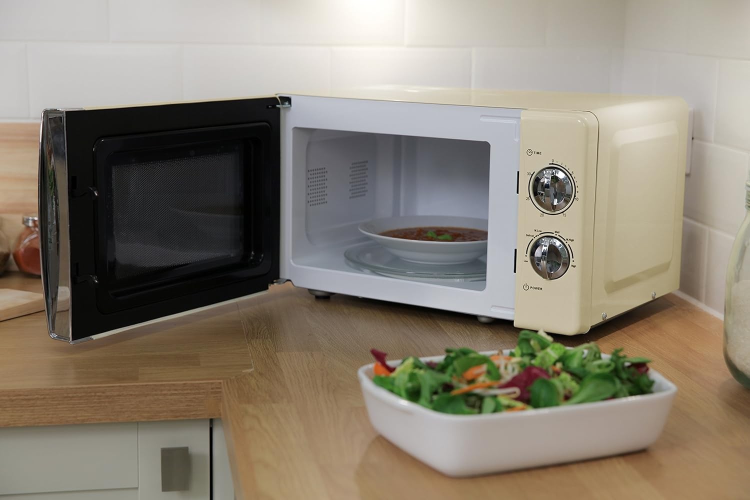 Russell Hobbs 17L Microwave 700W & 1.7L 3000W Fast Boil Kettle Cream