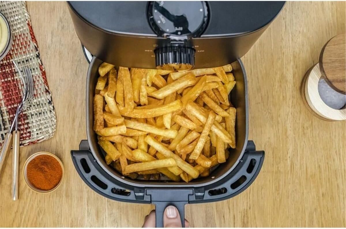 Air Fryer 3.5L Oil Free Compact Energy Saving Crispy Results Timer Temp Control