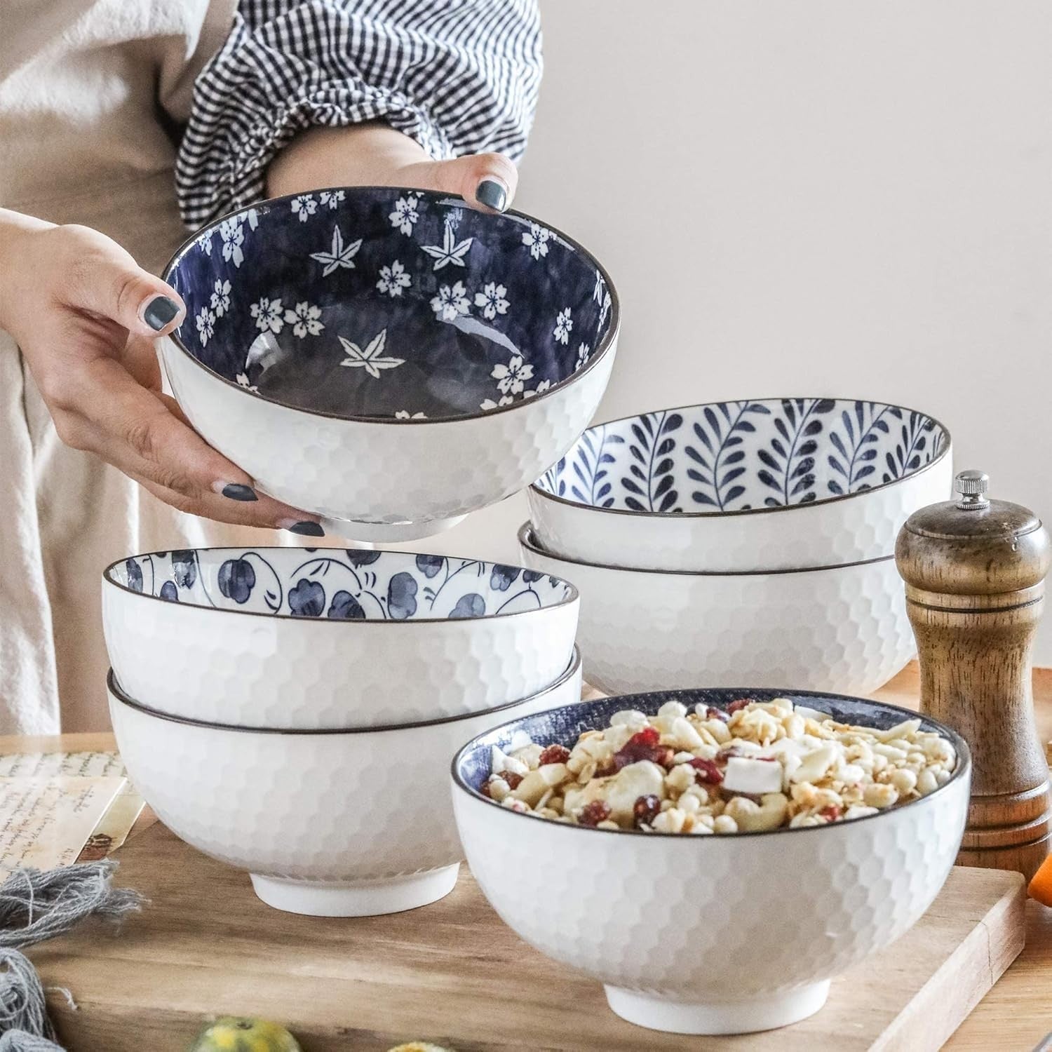 6 Pcs Blue & White Ceramic Bowls 24oz Microwave Oven Safe Stackable