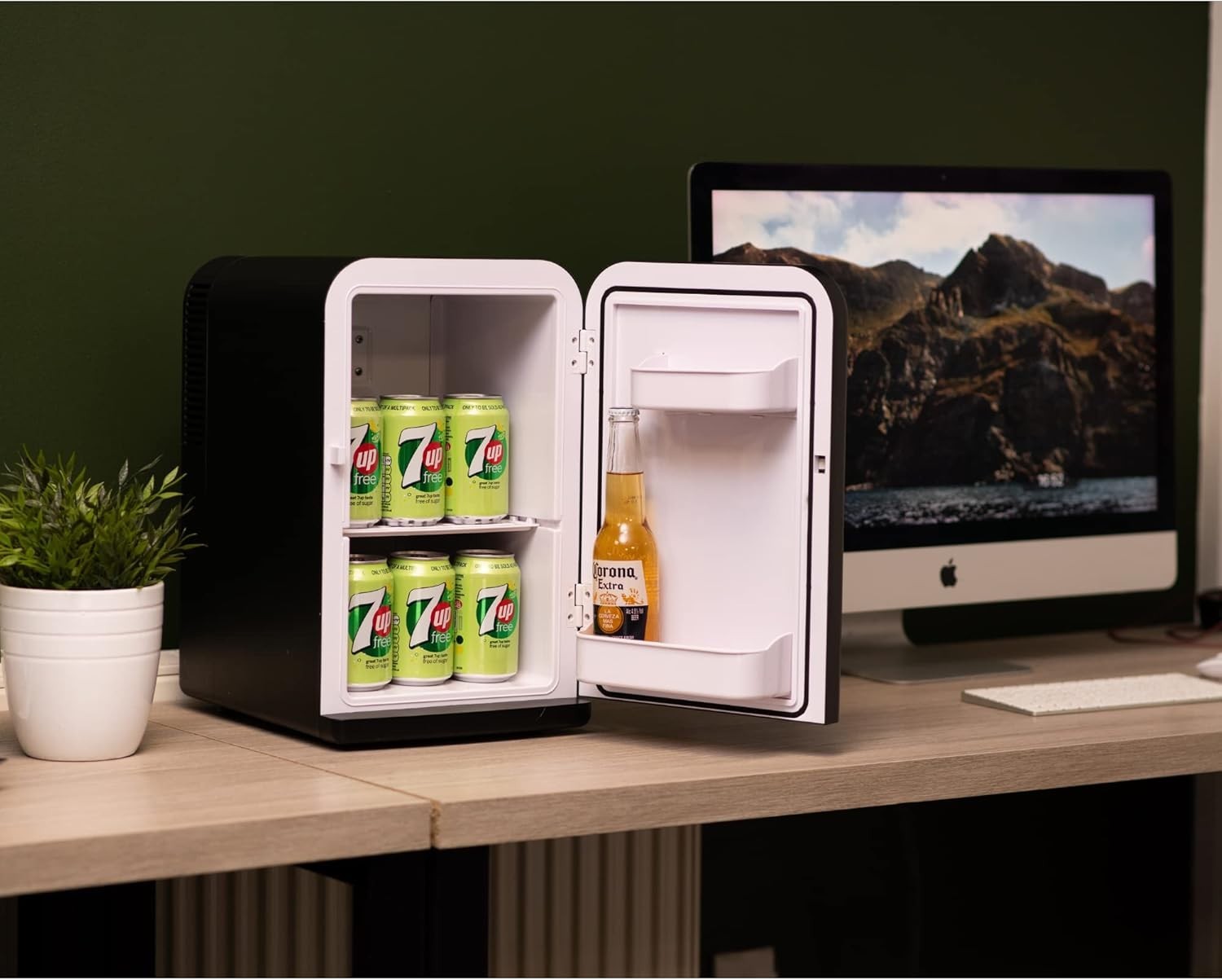 15L Black Mini Fridge Portable AC/DC Tabletop Cooler & Warmer