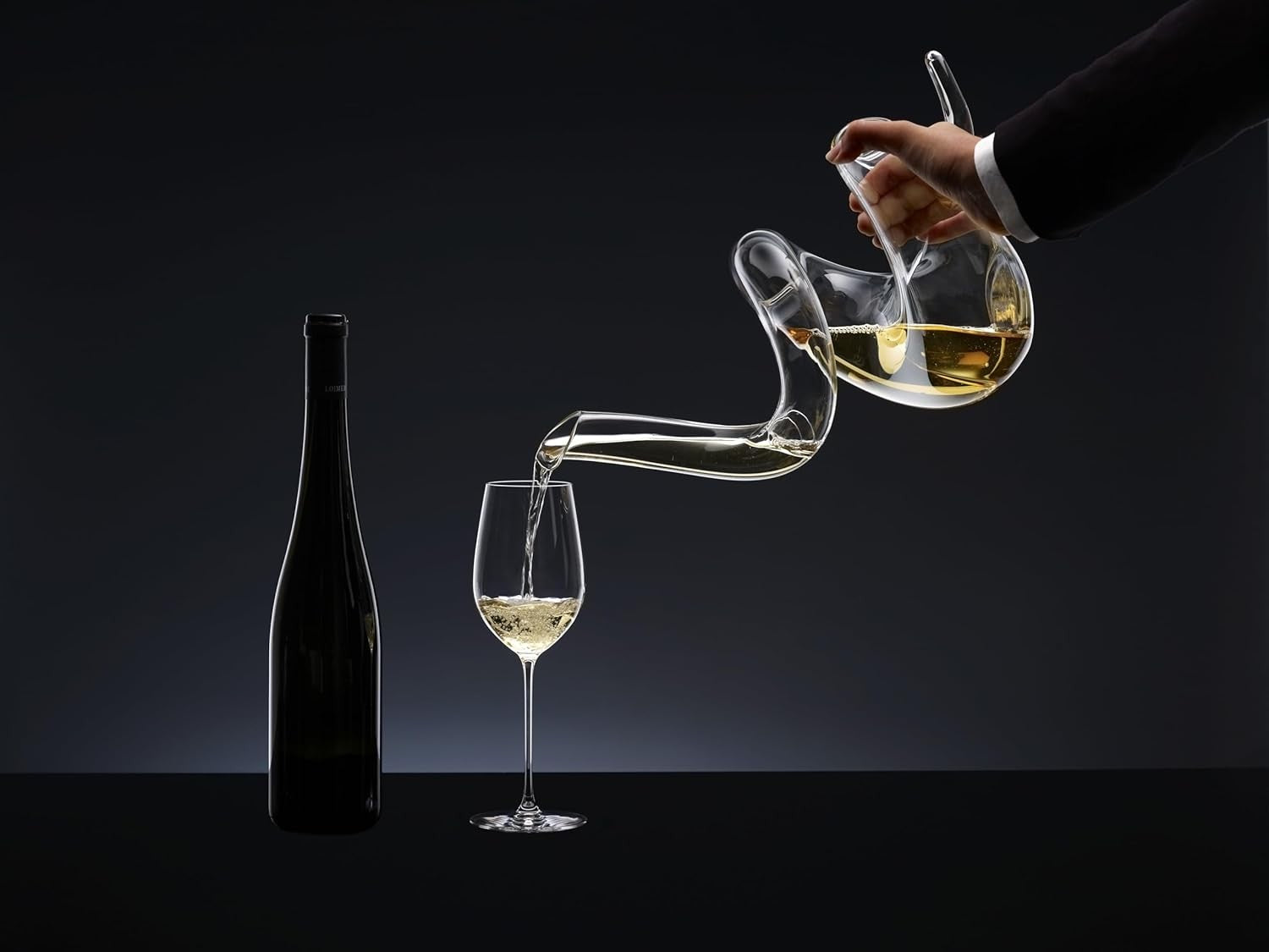 Luxury 1960ml Crystal Wine Decanter Boa Design Handmade Mouth-Blown Art Piece