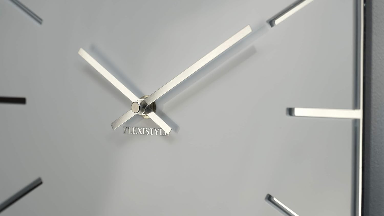 Modern 30cm Silent Acrylic Wall Clock White High Gloss Home Office Decor