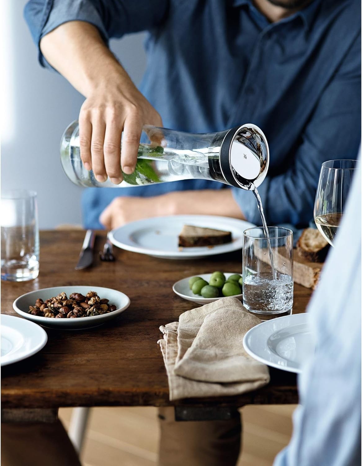1L Glass Water Decanter with Stainless Steel Close-Up Lid – Slim 29cm Carafe