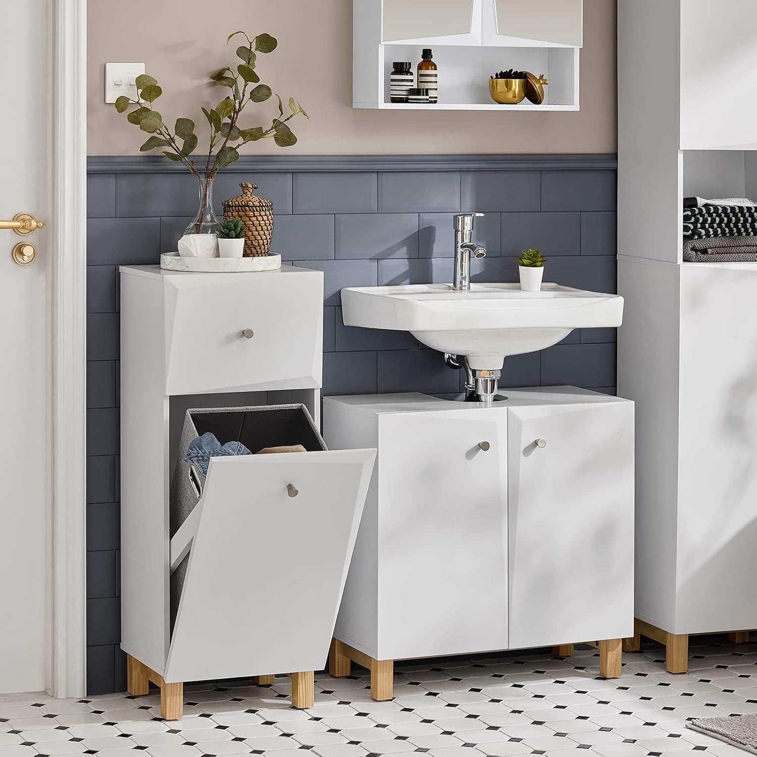 SoBuy Bathroom Cabinet with Laundry Basket – Laundry Cabinet with Drawer – Compa