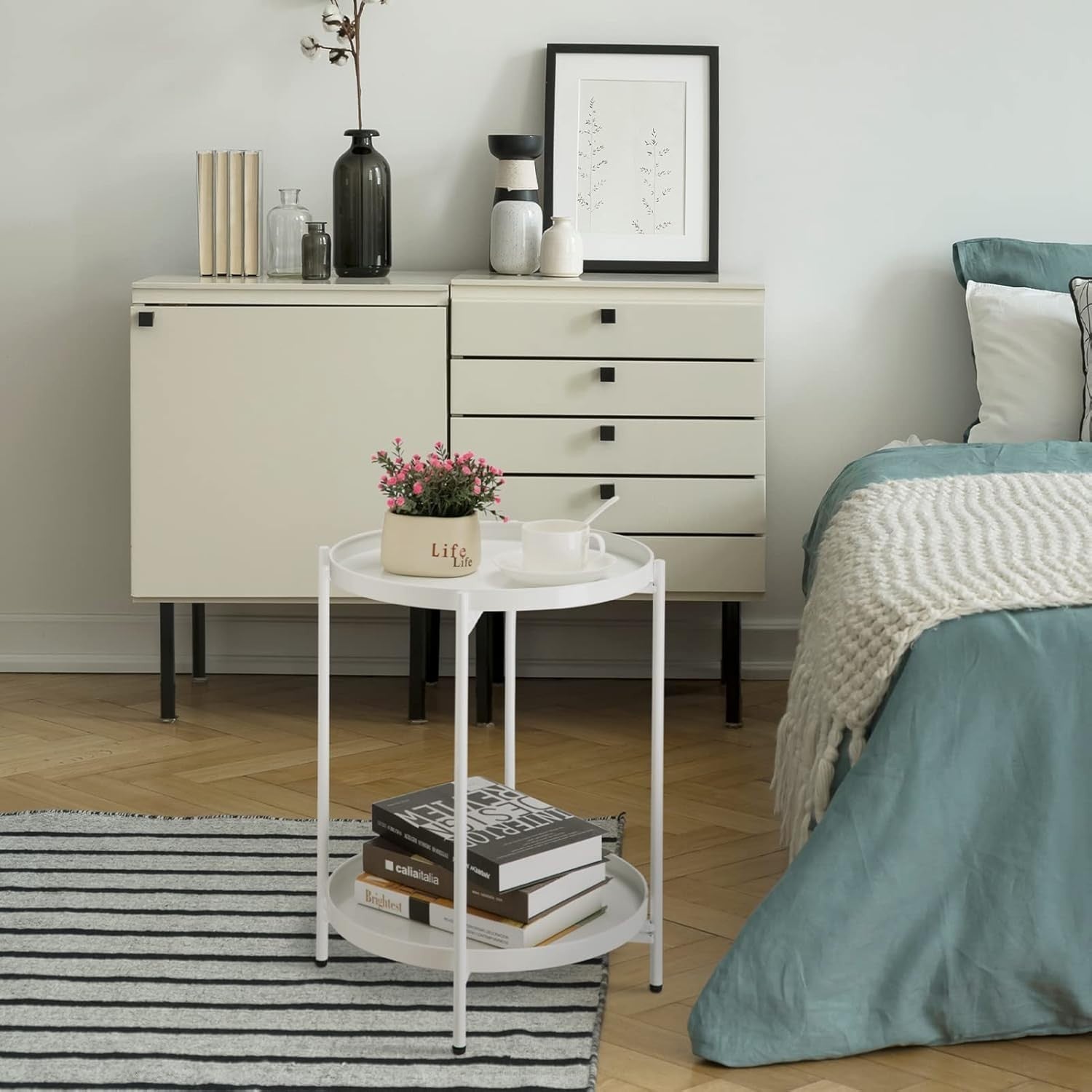 Small Round Metal Side Table 2-Tier Coffee Table Removable Tray White