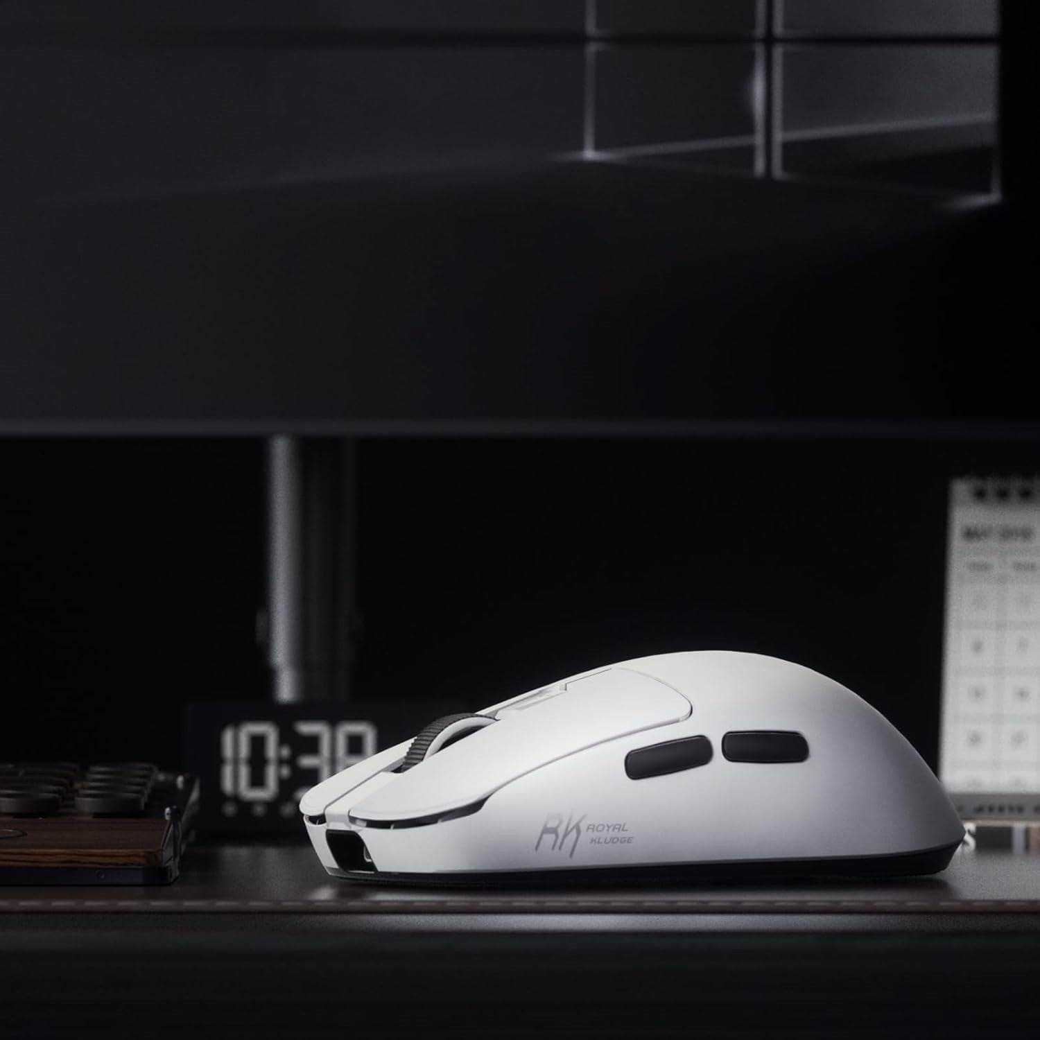 Ultra Lightweight Gaming Mouse 47g 42000 DPI Tri Mode 8K Hz