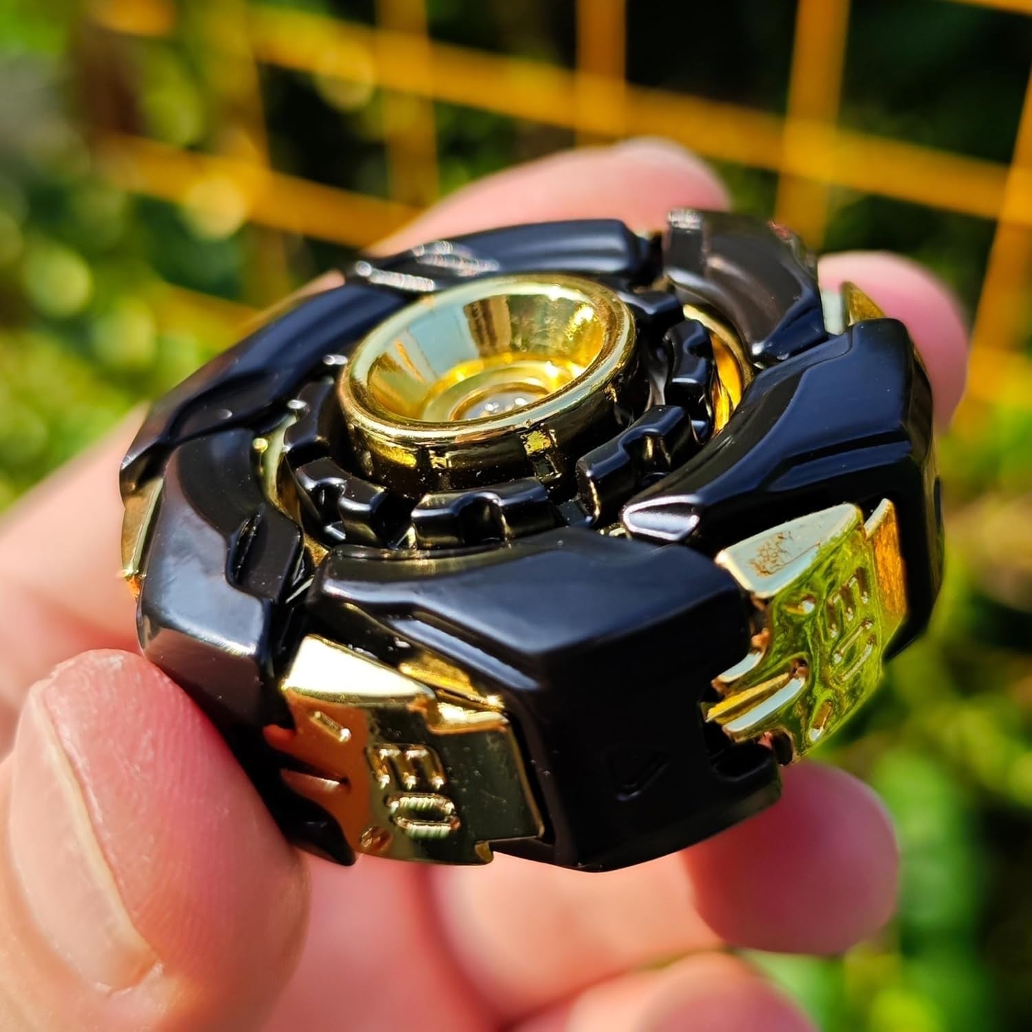 Black Gold Metal Fidget Spinning Top Open Armor Magnetic EDC Toy