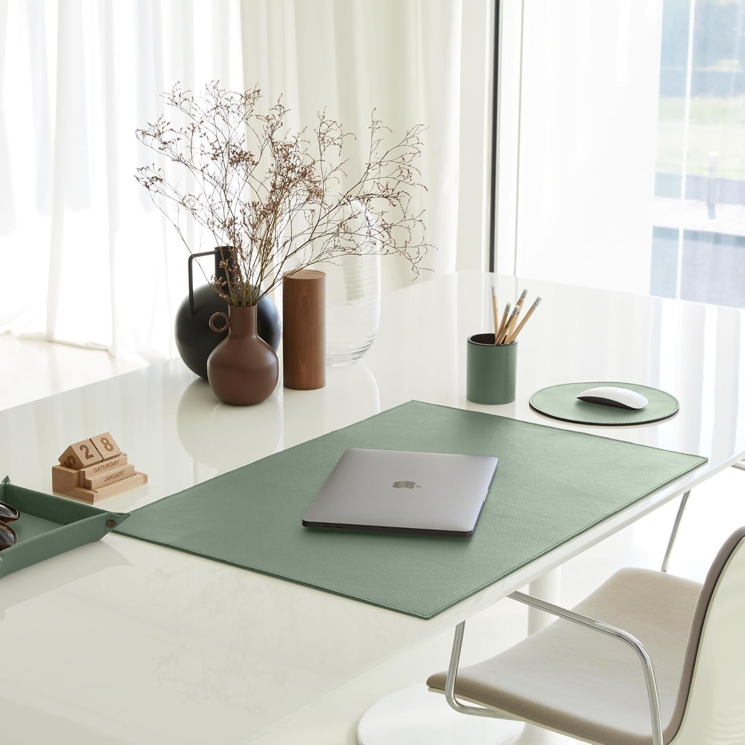 Leather Valet Tray Sage Green – Desk Organiser for Keys, Coins & Jewellery