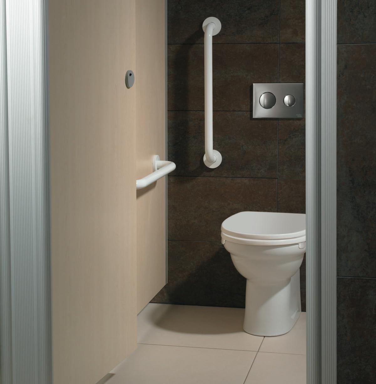 Contour 21+ Toilet Seat White Sandwich Soft Close Durable WC Lid