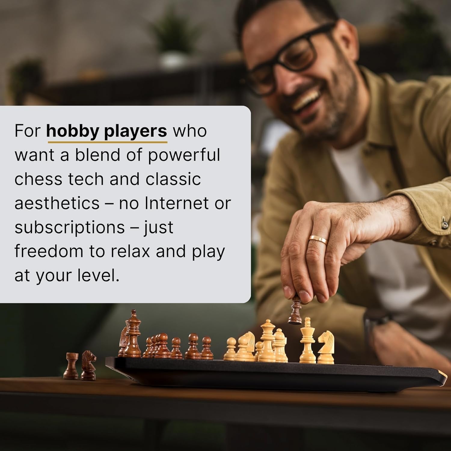 Premium Wooden Electronic Chess Computer – AI Training, LED Display, Portable