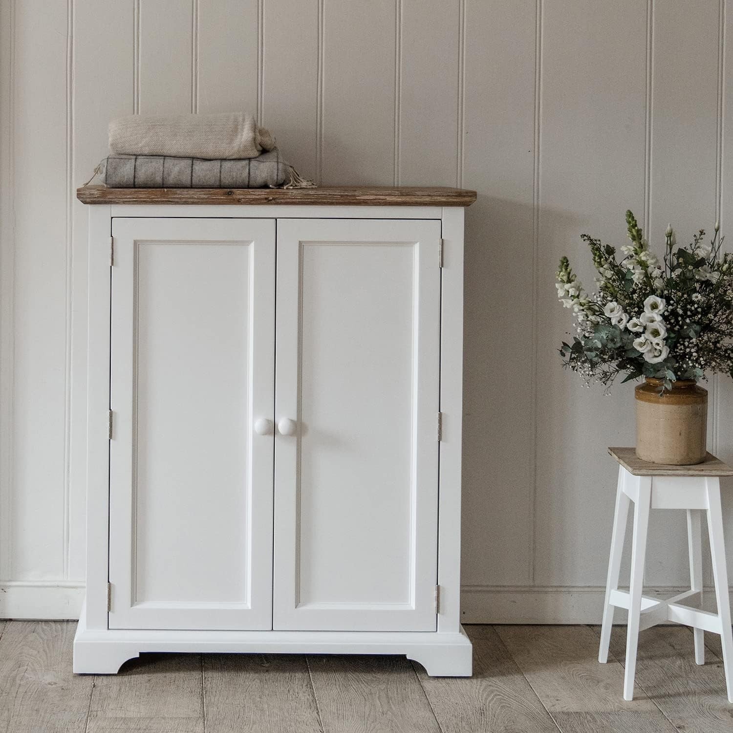 White Wooden Shoe Cabinet with Adjustable Shelves & Airflow Doors