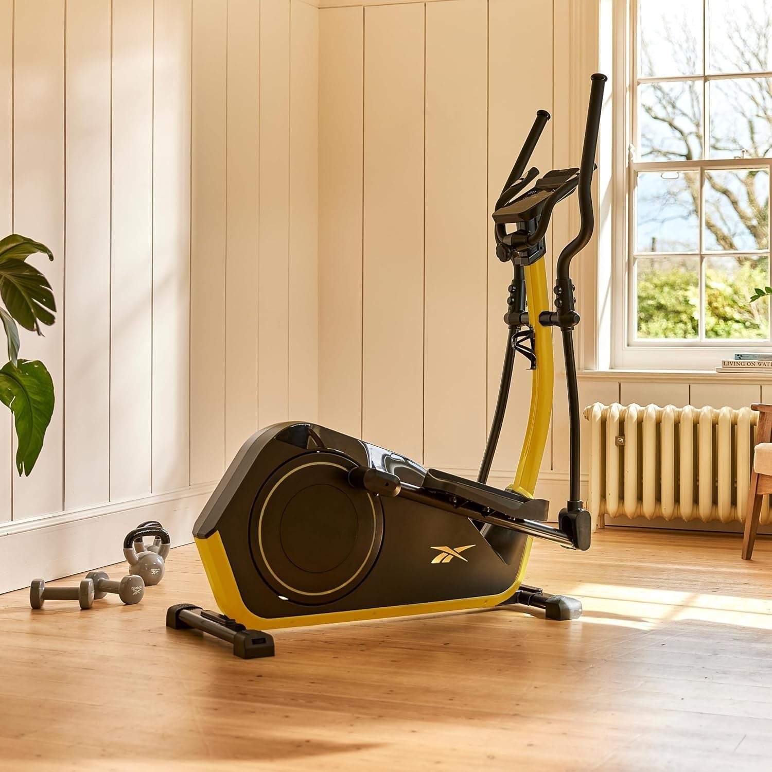 Magnetic Elliptical Cross Trainer with 32 Levels Resistance & Bluetooth