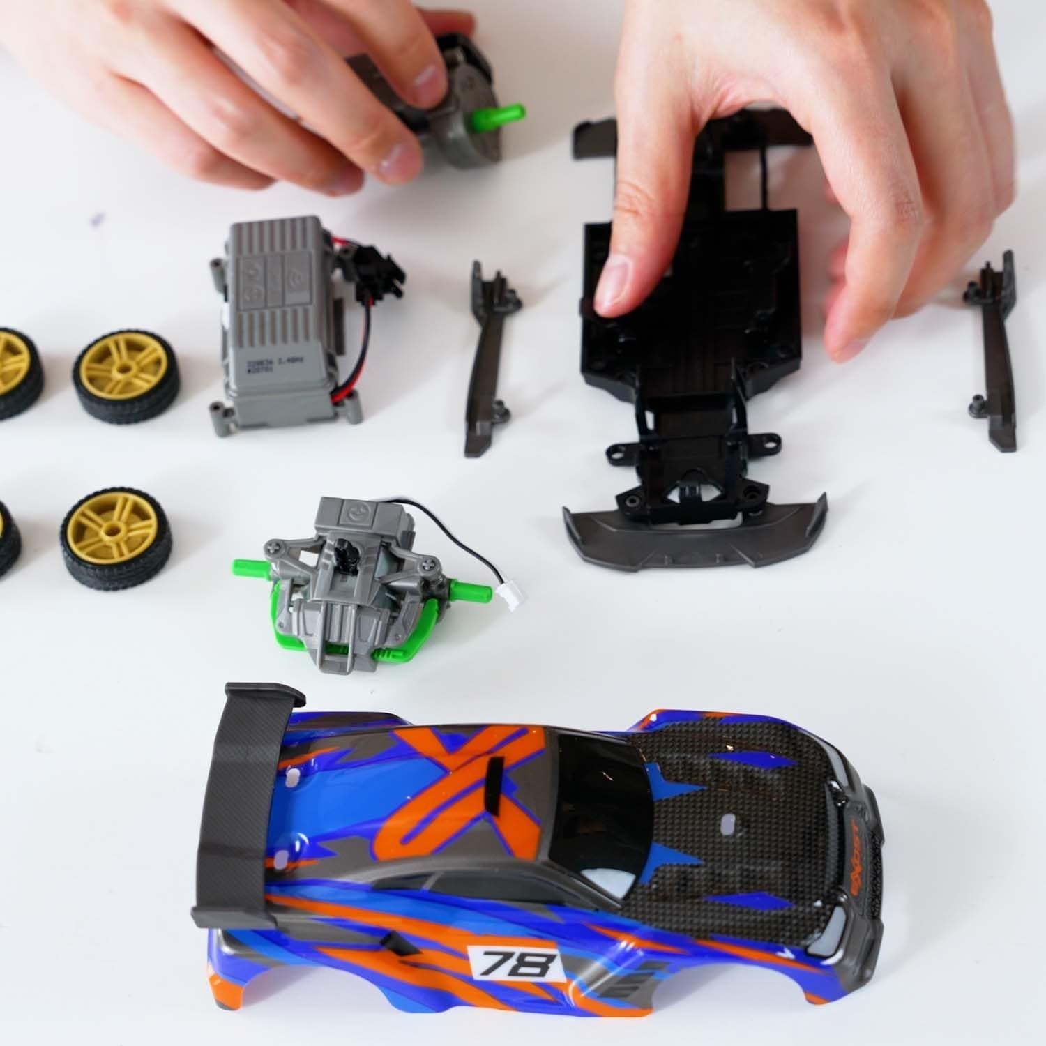 Build 2 Drive RC Car Duo Set for Kids 6+, 2.4GHz Cars w/ 20 Snap Parts
