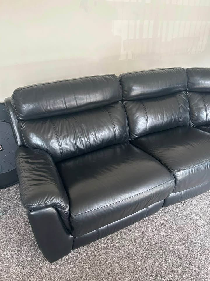 Large Black Reclining Leather Luxe Corner Sofa (PTP)