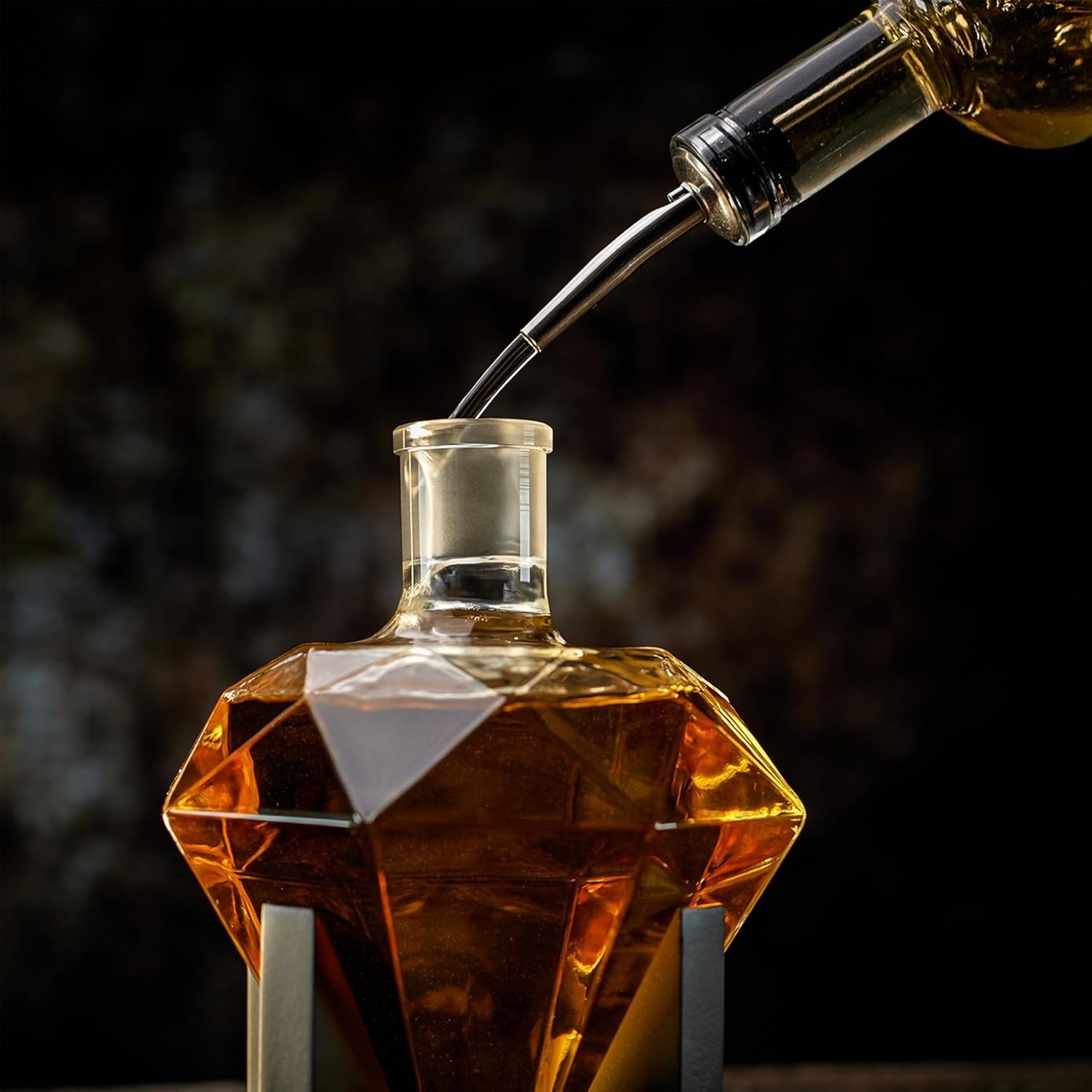700ml Diamond Whiskey Decanter Set with Glasses & Stones Luxury Men’s Gift Bar